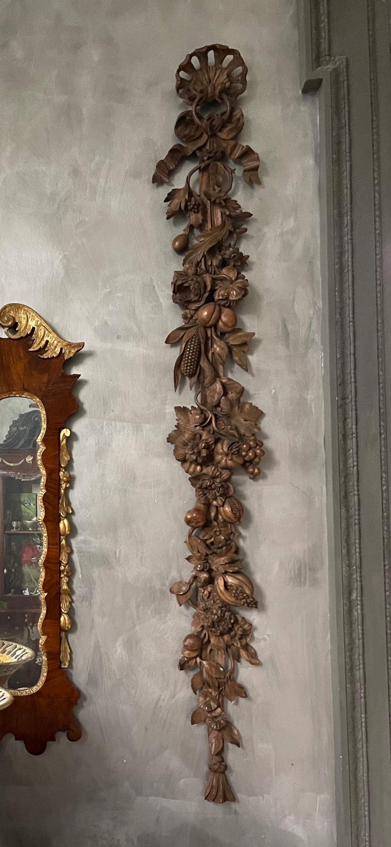 Paar Holzschnitzereien nach Grinling Gibbons (19. Jahrhundert)