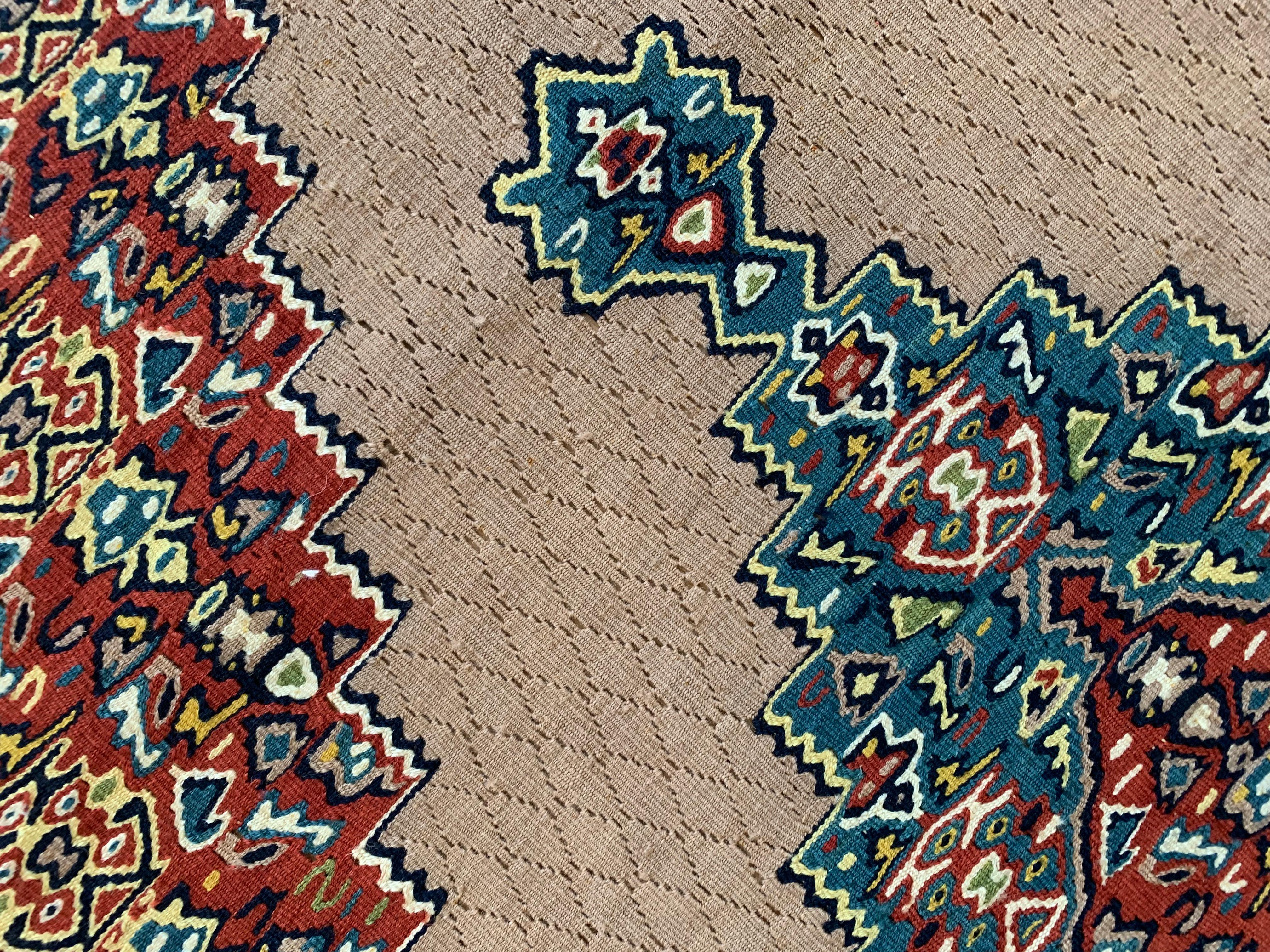 Irakien Paire de tapis de table Kilims Kurdish en laine et soie tissés à la main à plat, fabriqués à la main en vente