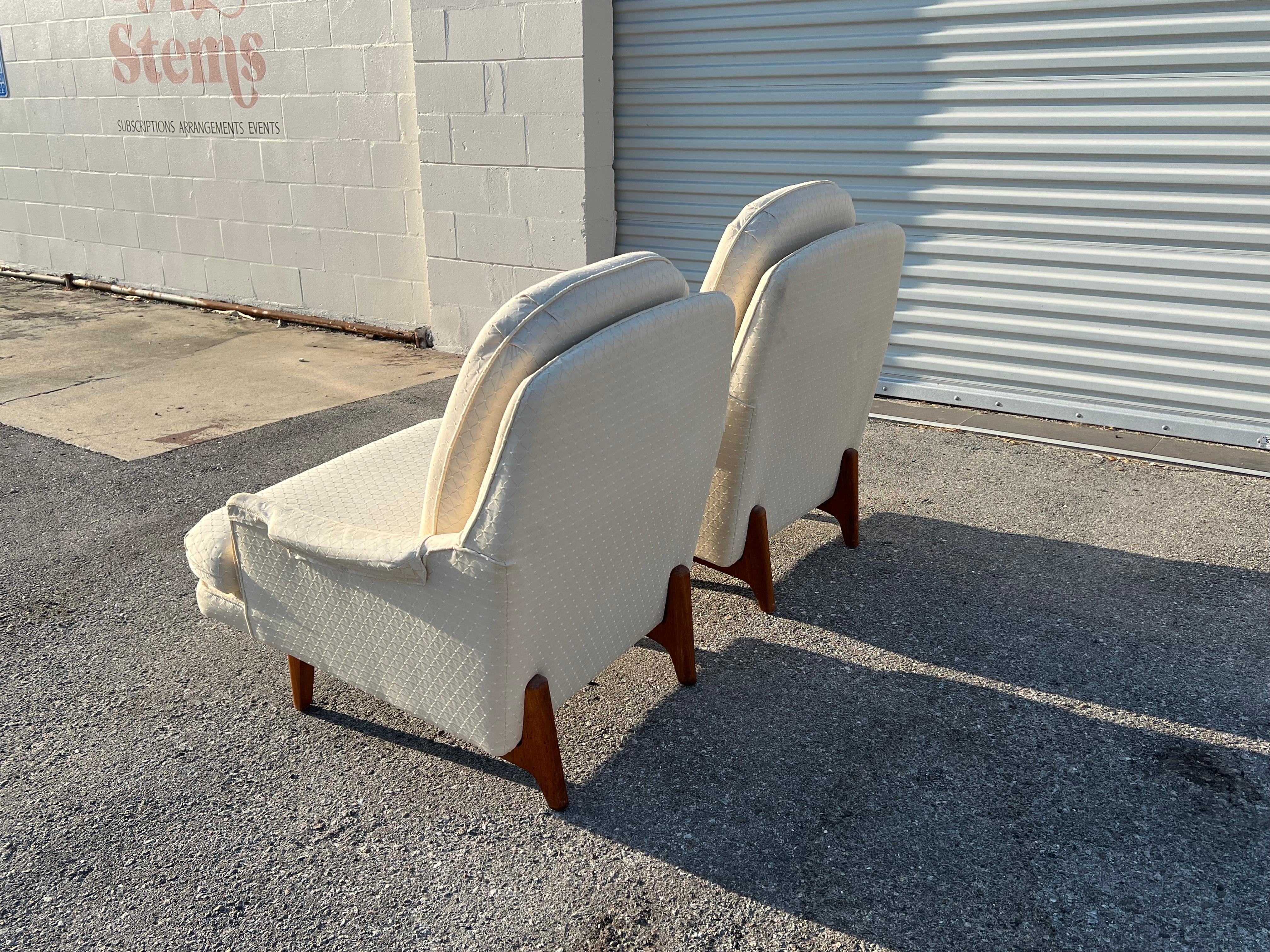 Mid-20th Century A Pair Of Wormley Dunbar Chairs From The Janus Collection Ca' 1960's For Sale