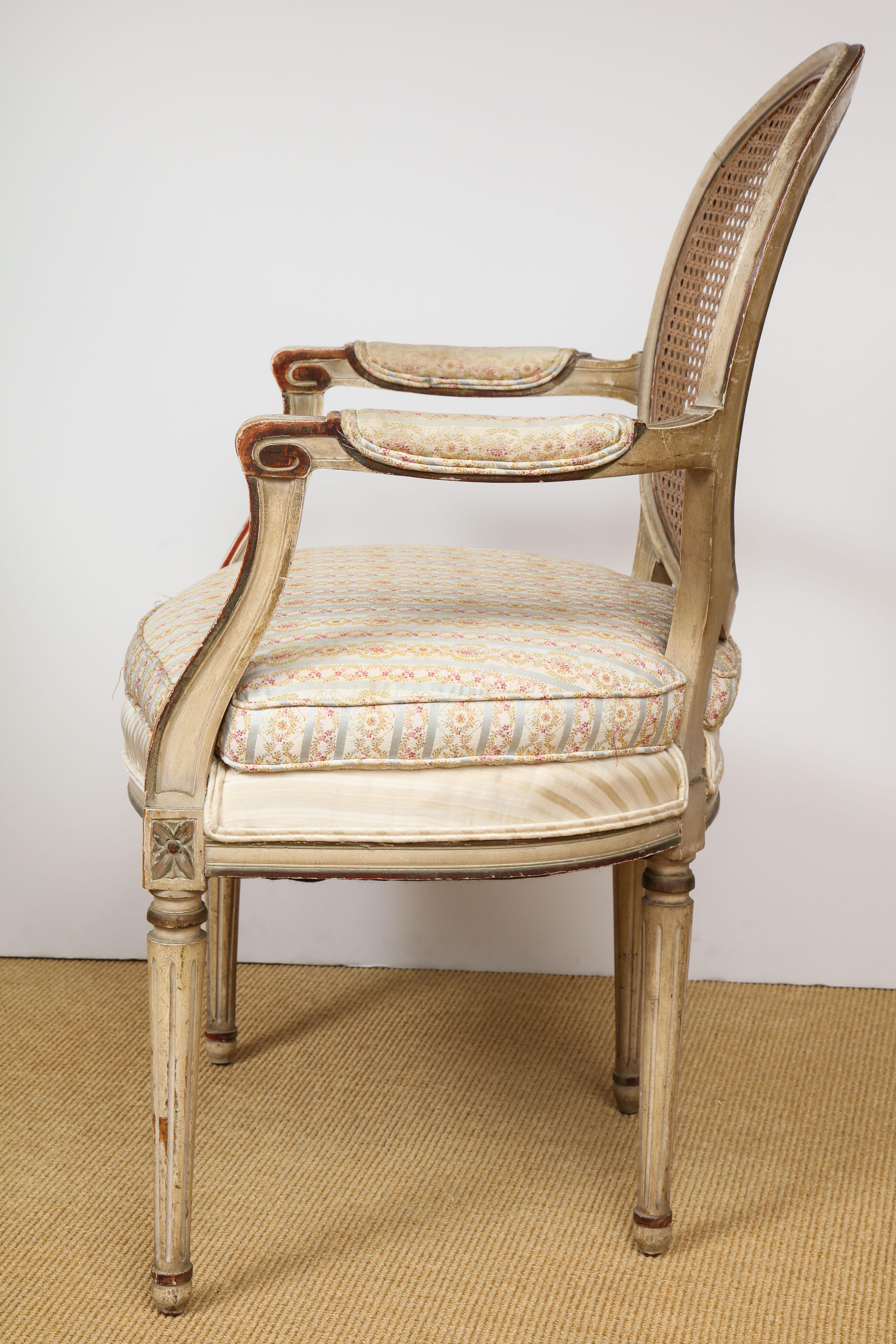 20th Century A Pair of XVI Arm Chairs For Sale