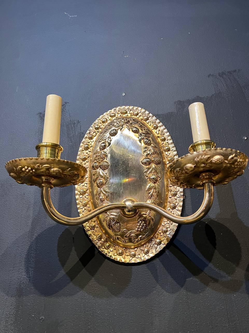 1920’s Caldwell Gilt Bronze Sconces with Hazelnuts   In Good Condition For Sale In New York, NY