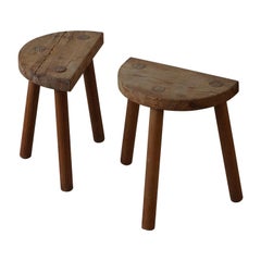 Paire de tabourets vintage en bois massif de style scandinave moderne