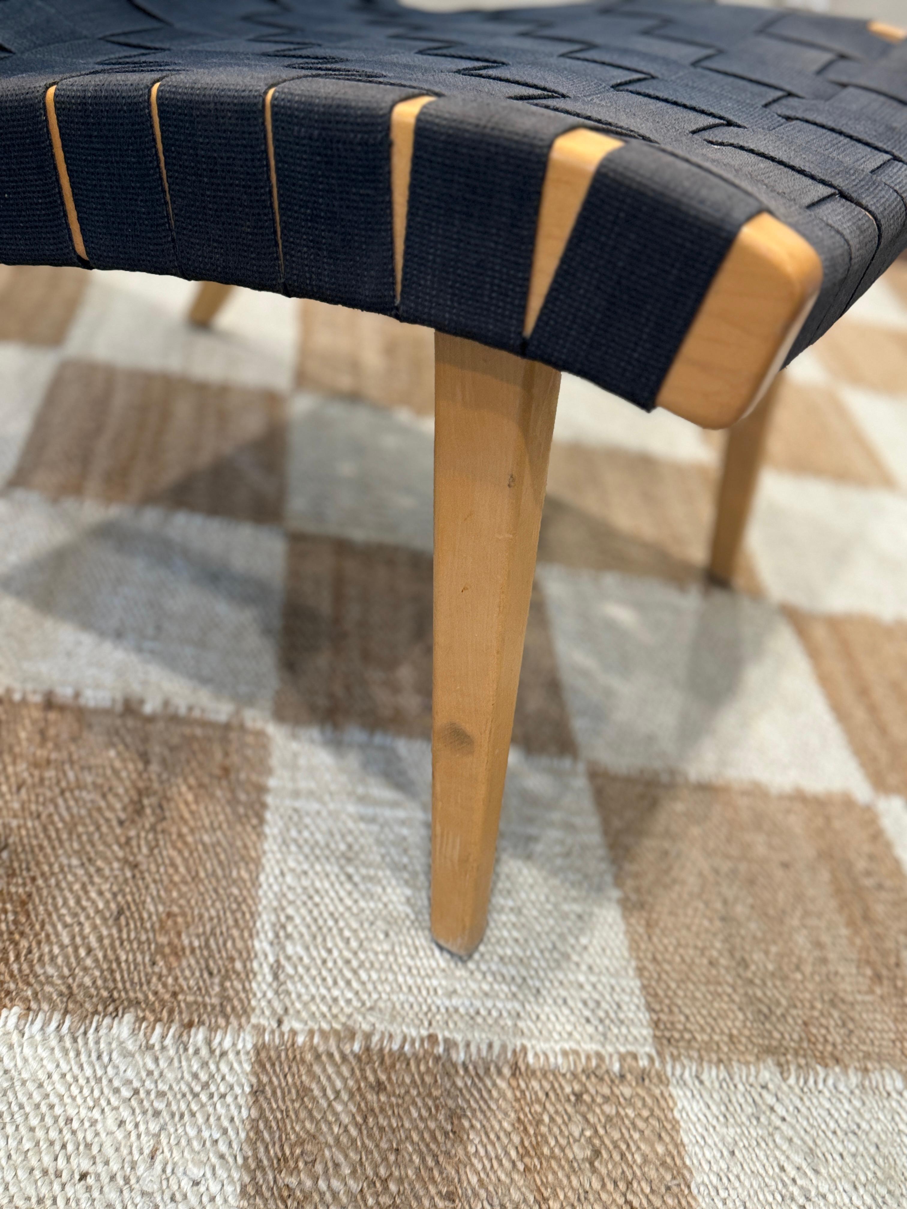 Une paire de chaises longues modèle 654 de Jens Risom, conçues dans les années 1940 pour Knoll en vente 9