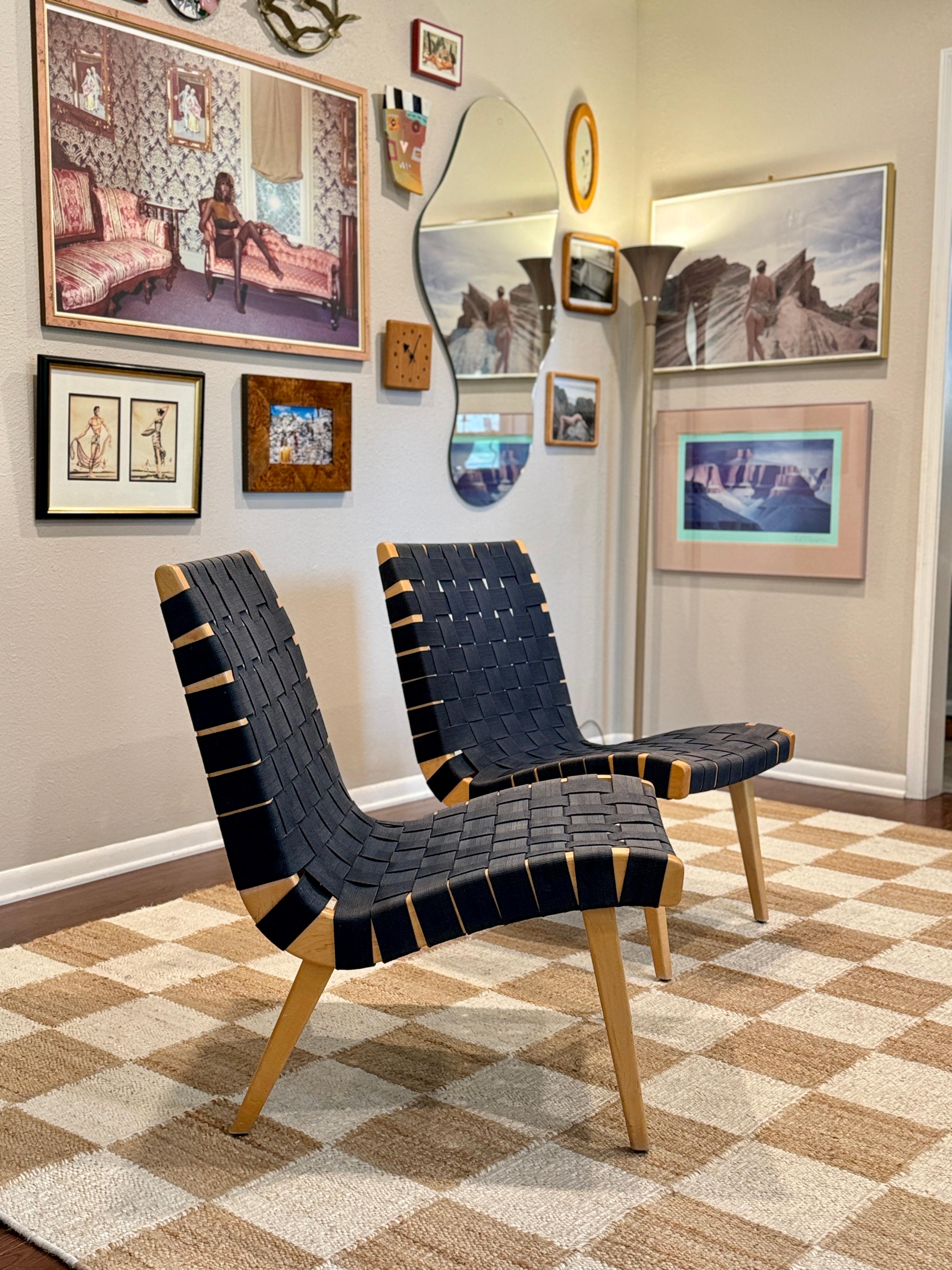 Une paire de chaises longues modèle 654 de Jens Risom, conçues dans les années 1940 pour Knoll en vente 10