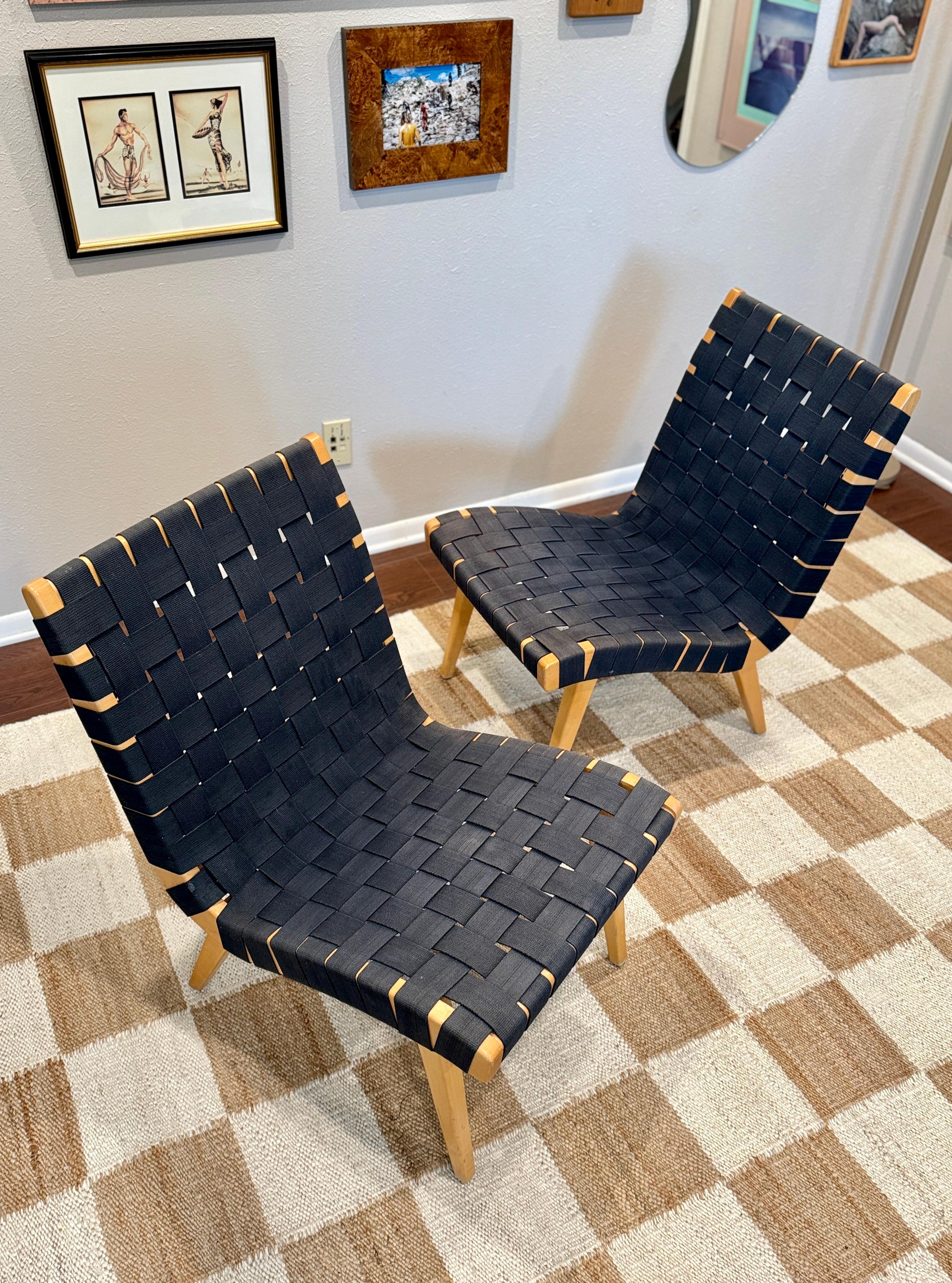 Une paire de chaises longues modèle 654 de Jens Risom, conçues dans les années 1940 pour Knoll en vente 1