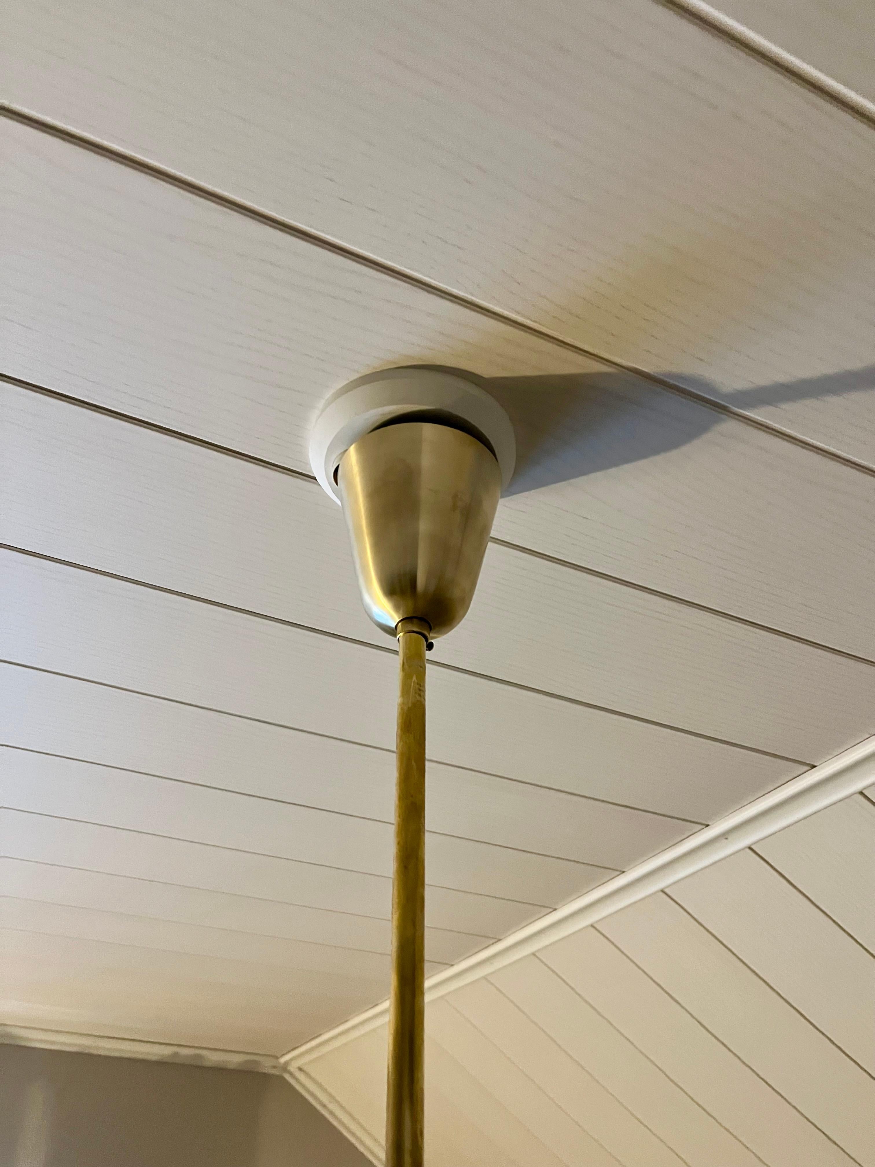 Una coppia di lampade da soffitto Paavo Tynell, manifattura Idman. In condizioni ottime in vendita a Hyvinkää, FI