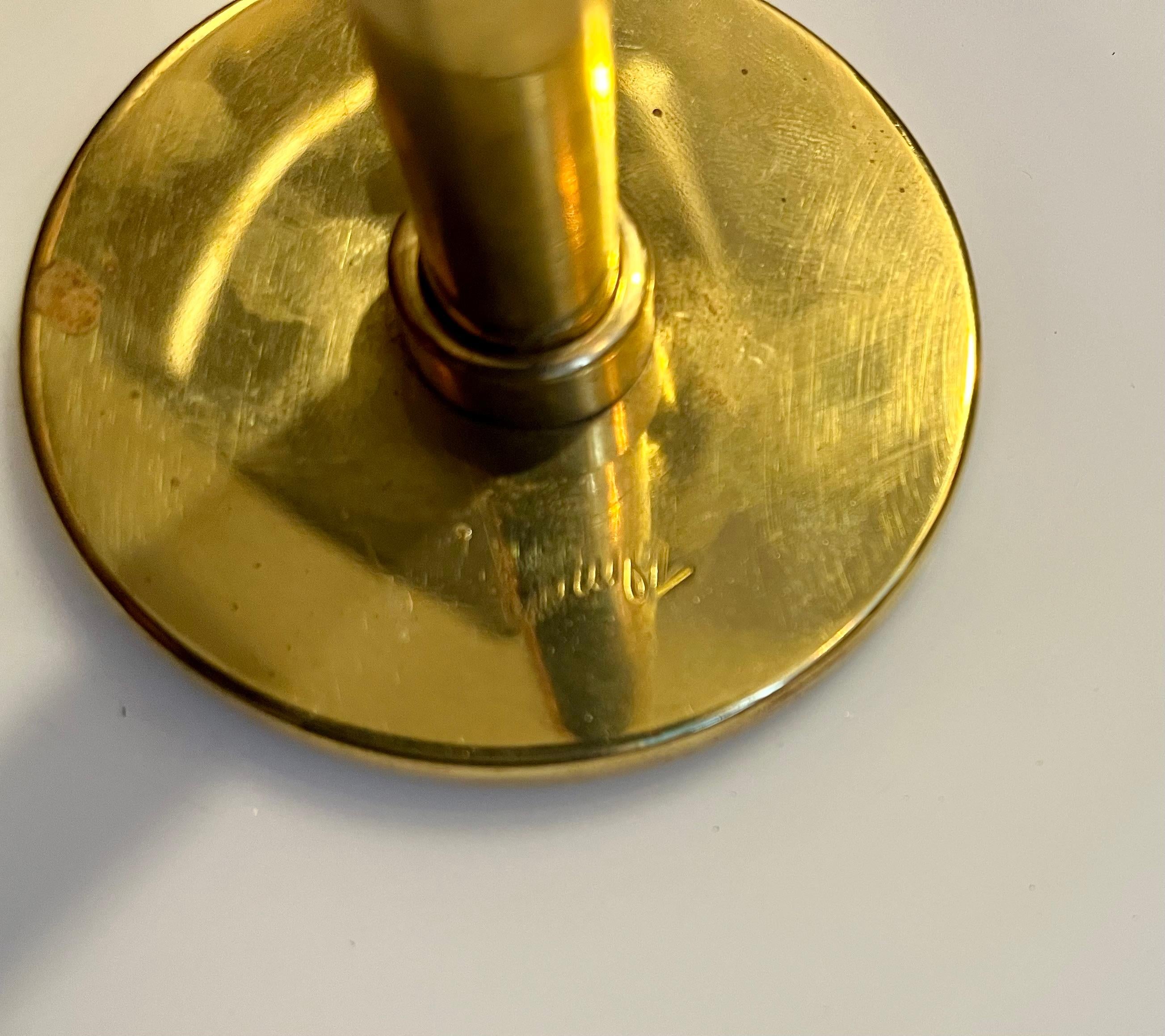 XIX secolo Una coppia di lampade da soffitto Paavo Tynell, manifattura Idman. in vendita