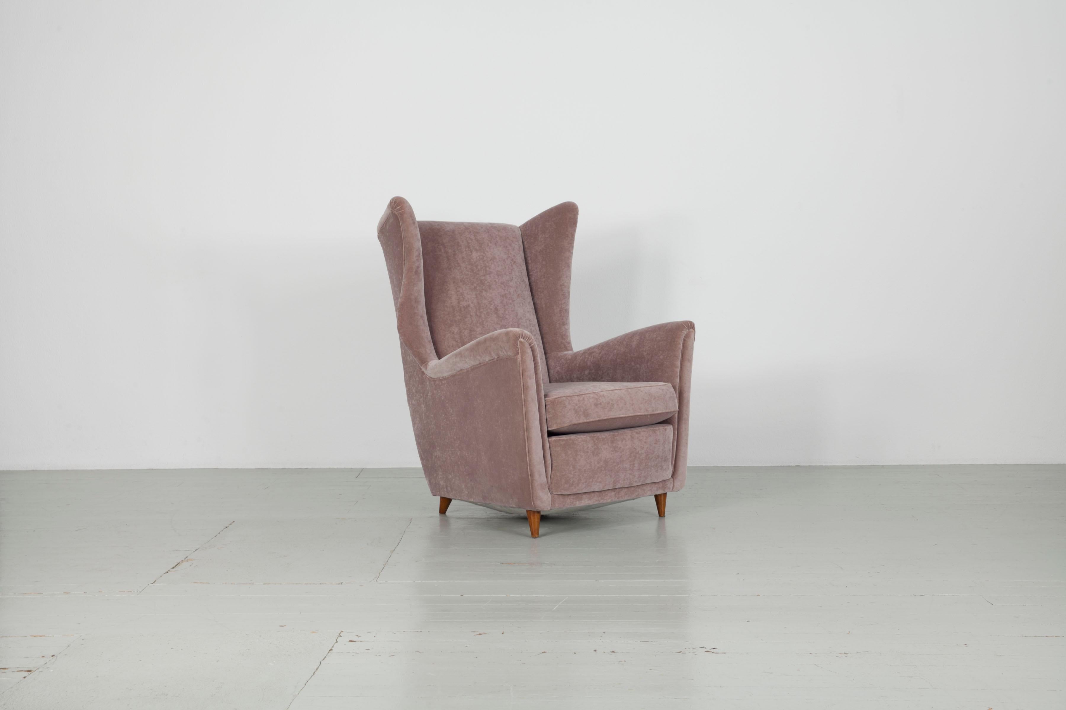Mid-20th Century Pair of Melchiorre Bega Wing Chairs from the 1950s For Sale