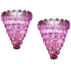 Paire de lustres géants en verre de Murano à coquille rose:: 1980