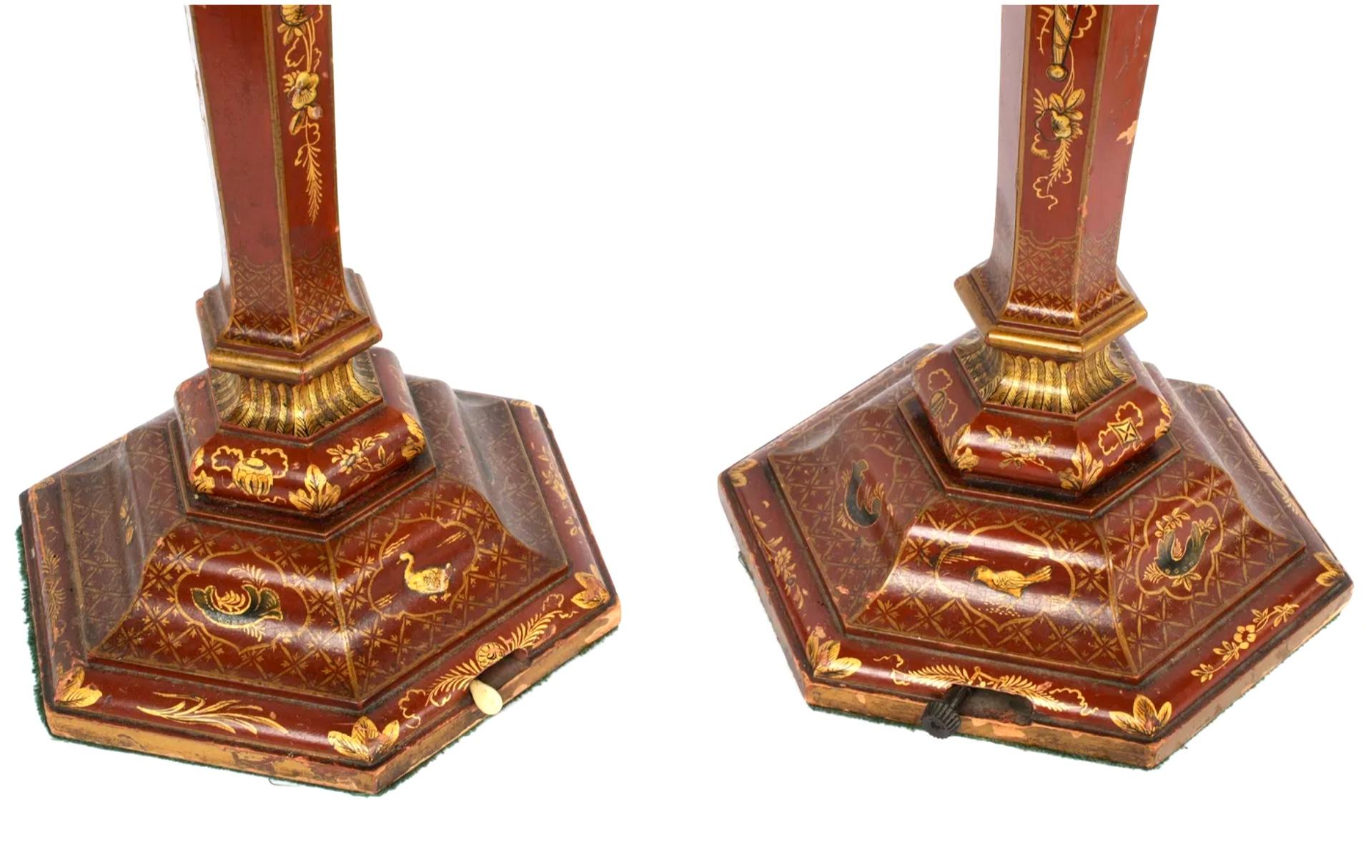 20th Century A Pair Red Gilt Chinoiserie Candelabra Table Lamps For Sale