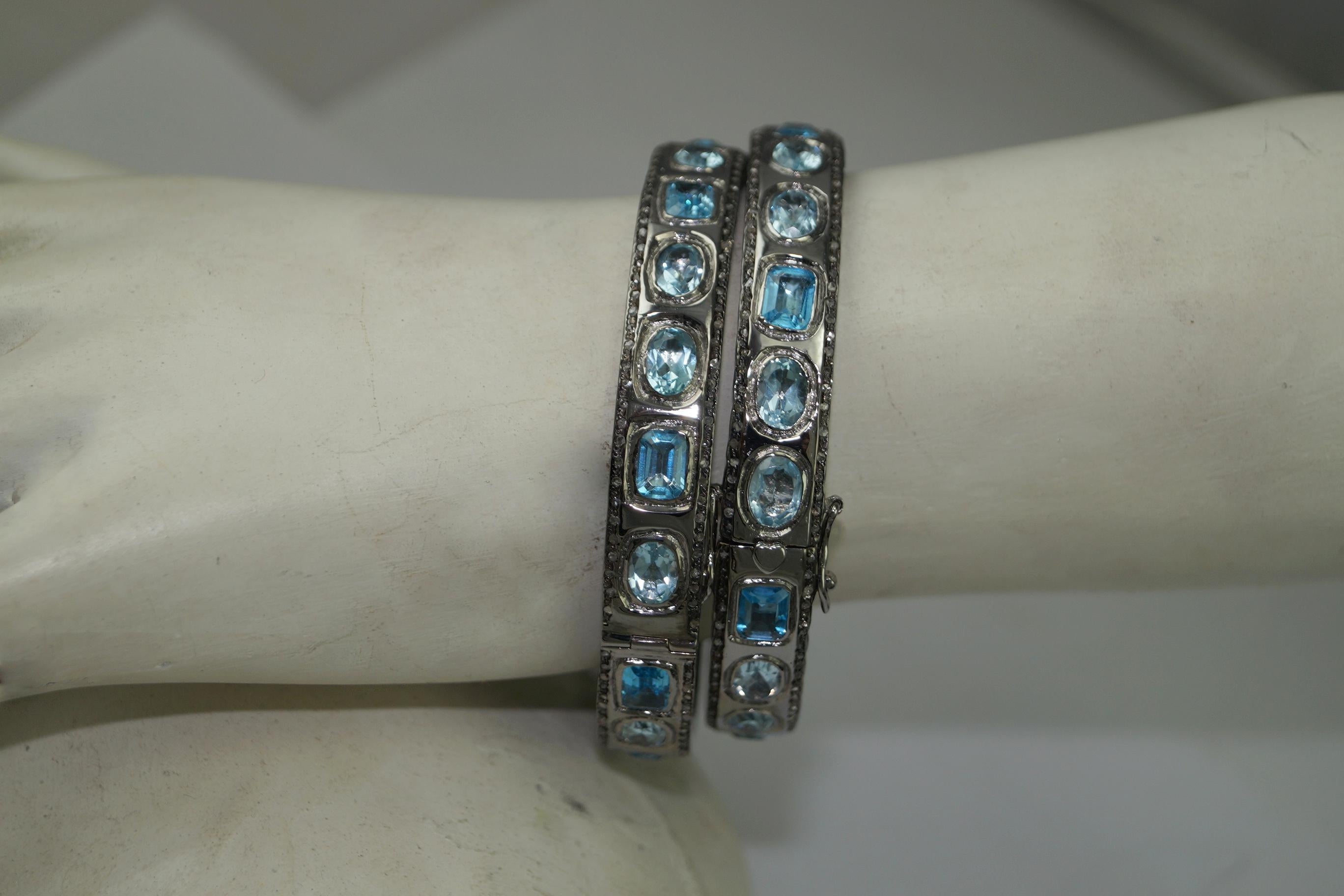 A pair Retro style pave diamond Blue topaz oxidized sterling silver bracelet For Sale