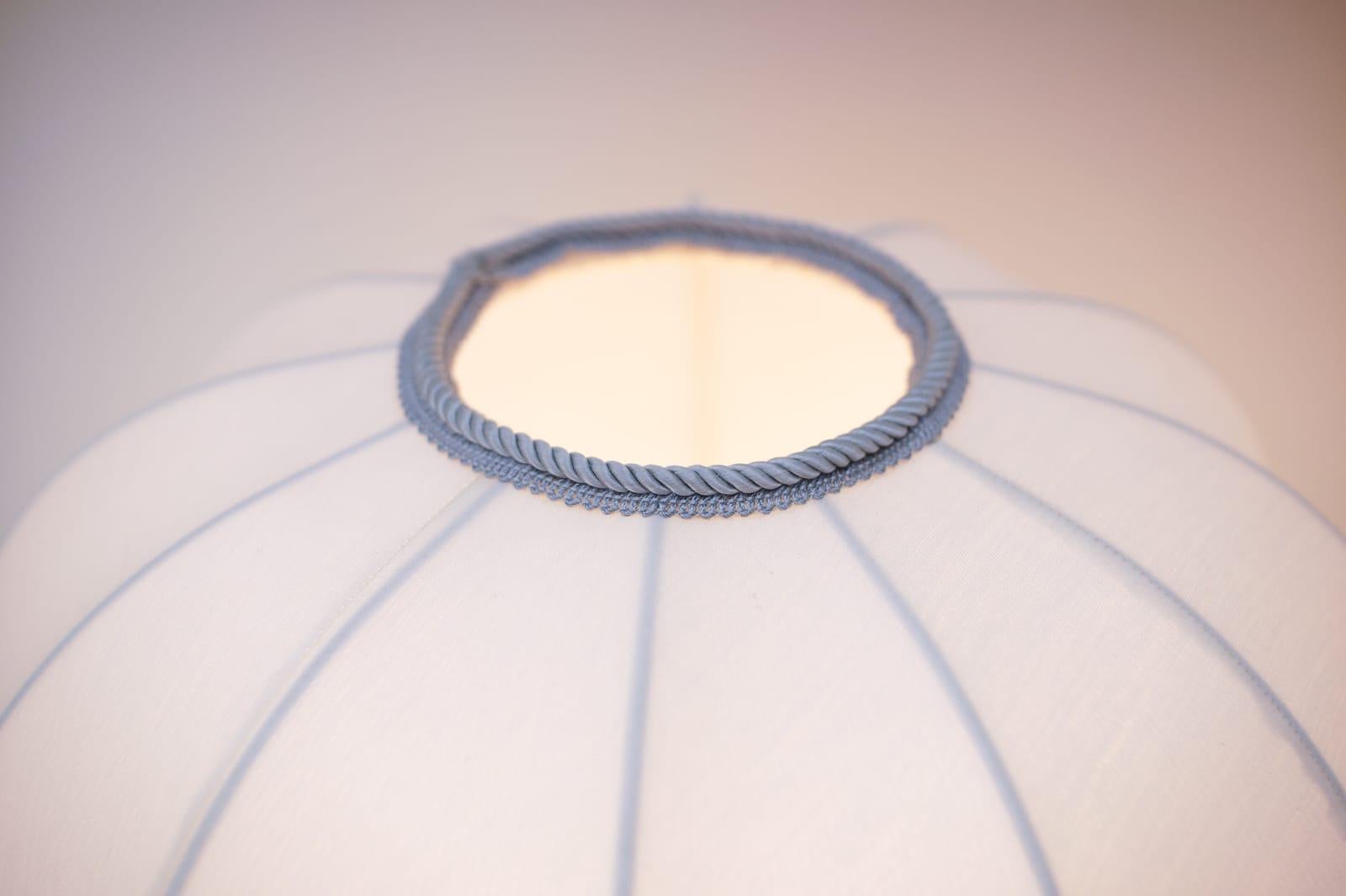 Paire de lampes de table très élégantes de style mi-siècle moderne, années 1960 Bon état - En vente à Nürnberg, Bayern