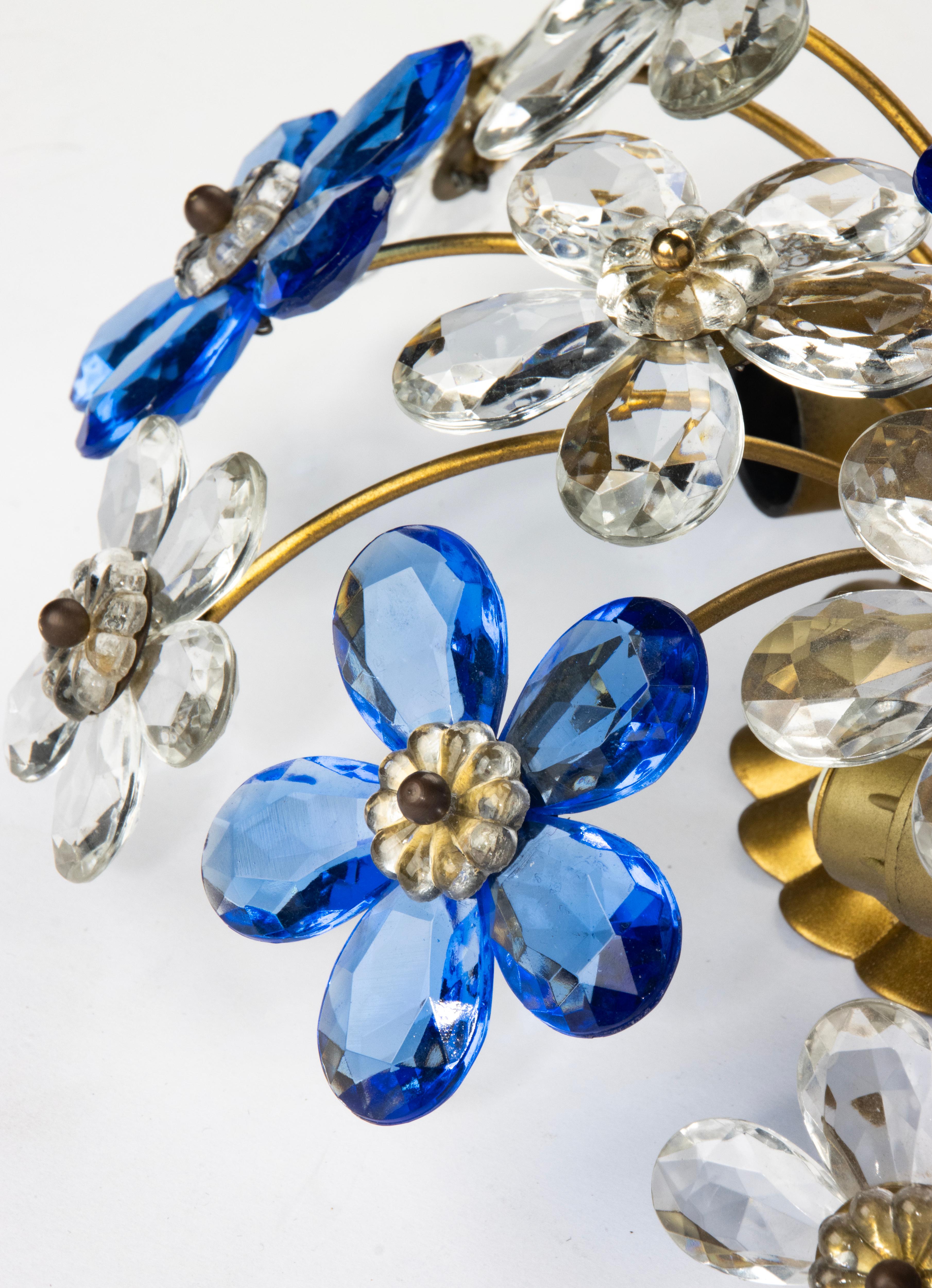 Ein Paar Vintage Crystal Flower Ceiling Lights - Italien - Blaues und klares Kristall 3