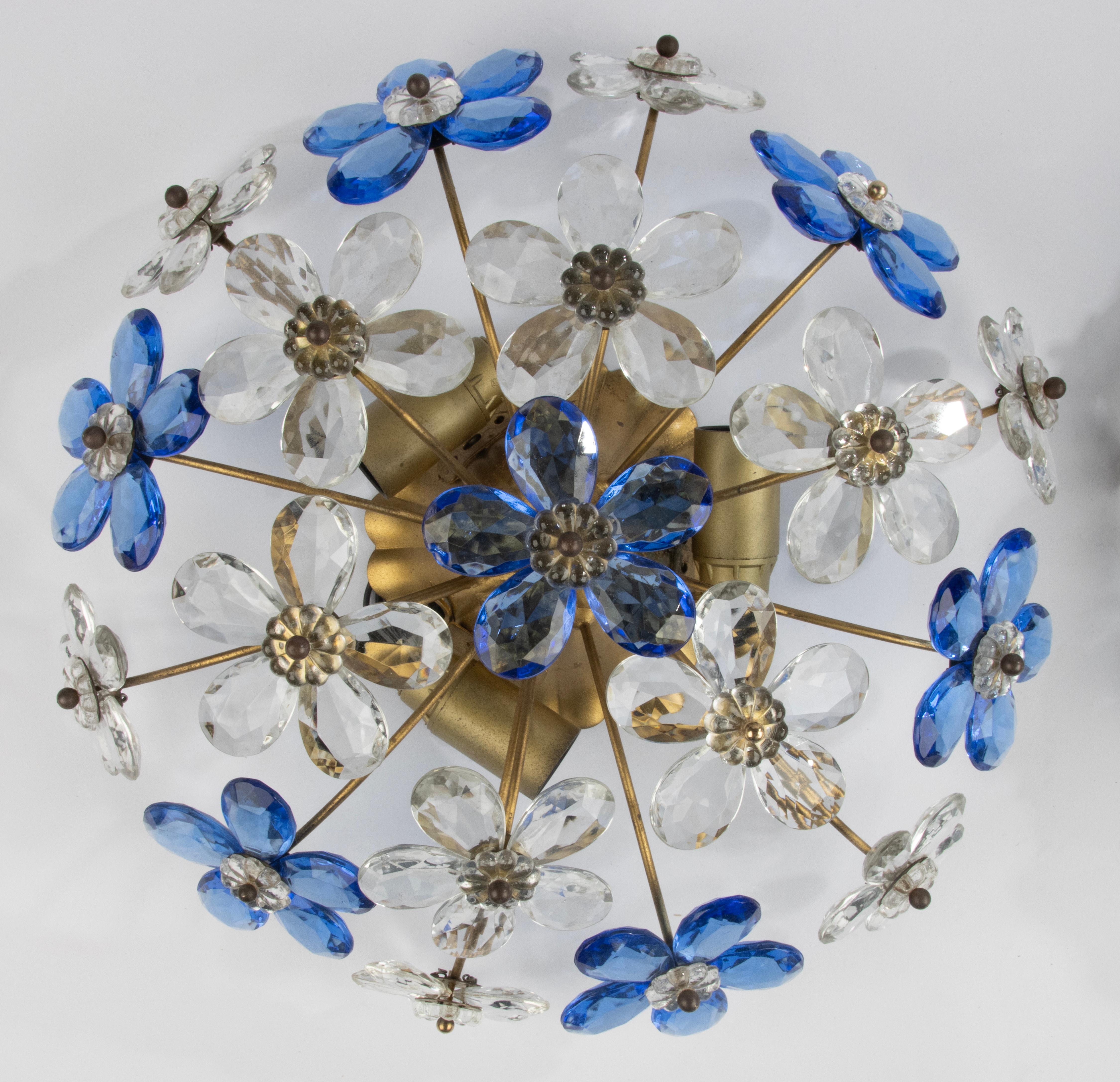 Ein Paar Vintage Crystal Flower Ceiling Lights - Italien - Blaues und klares Kristall (Mittleres 19. Jahrhundert)
