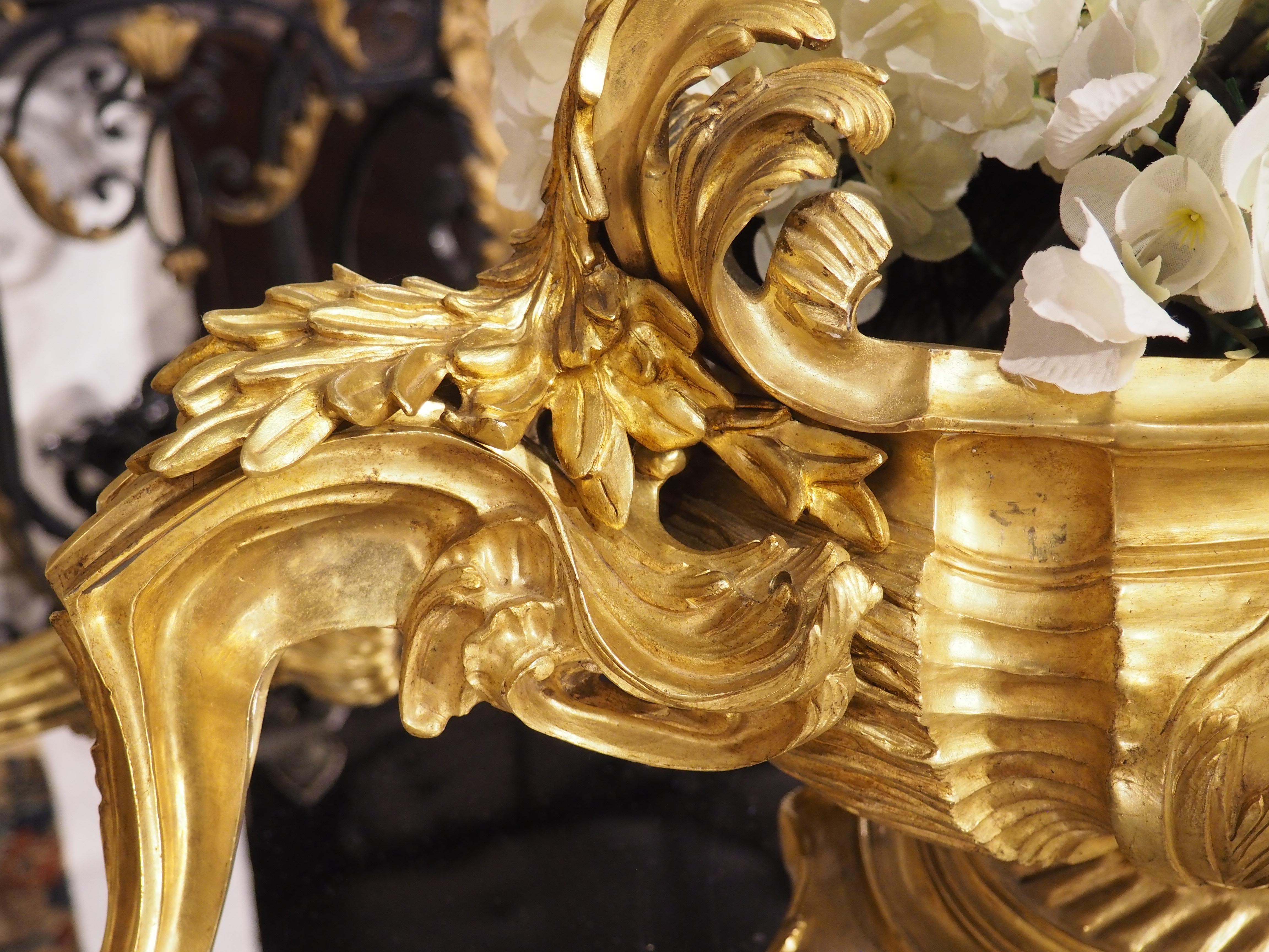 Un somptueux Surtout de table avec jardinière en bronze doré français avec miroir, L-74,5 en vente 8