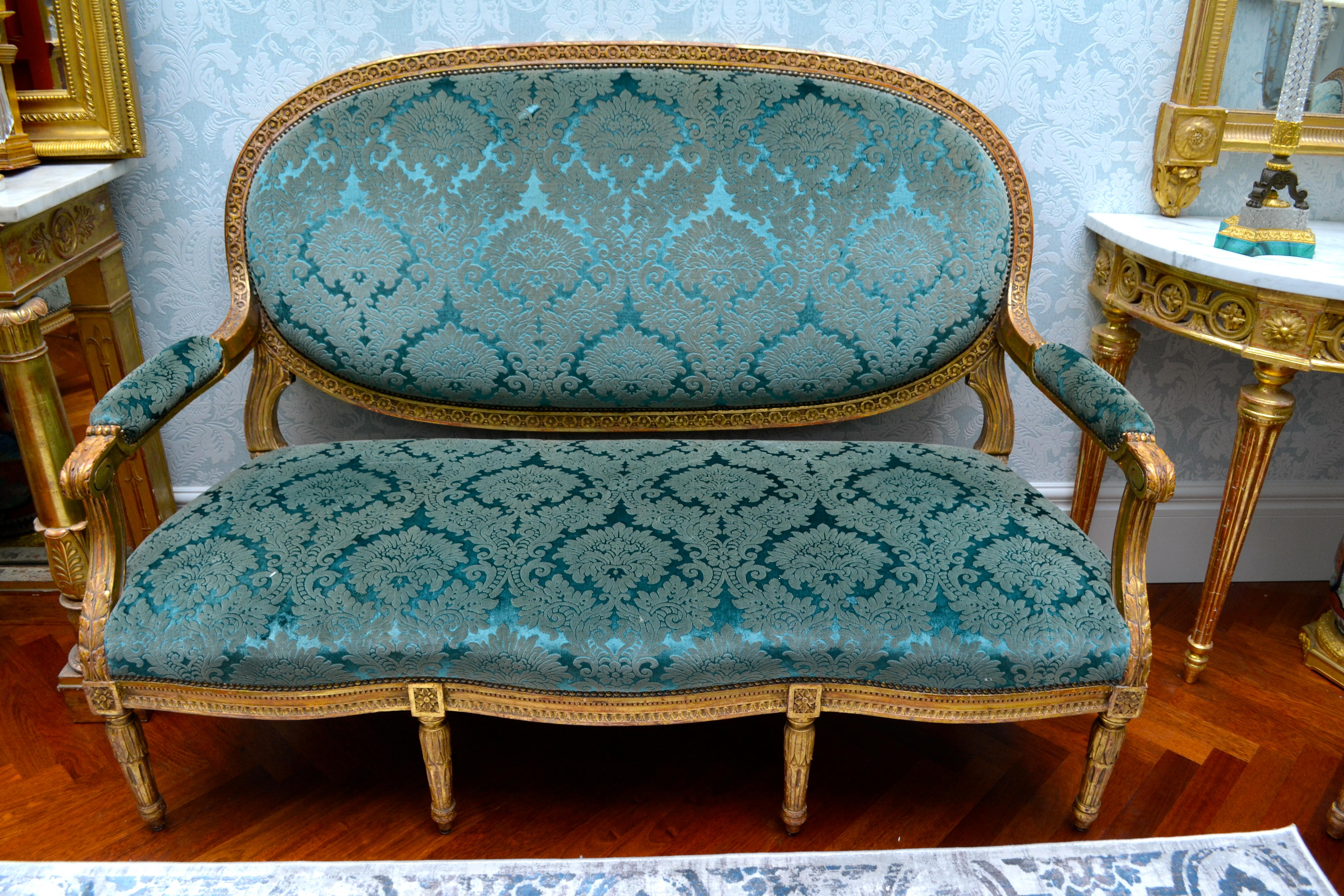 A Palatial Scale 19th Century Louis XVI Style Giltwood Salon Set For Sale 5