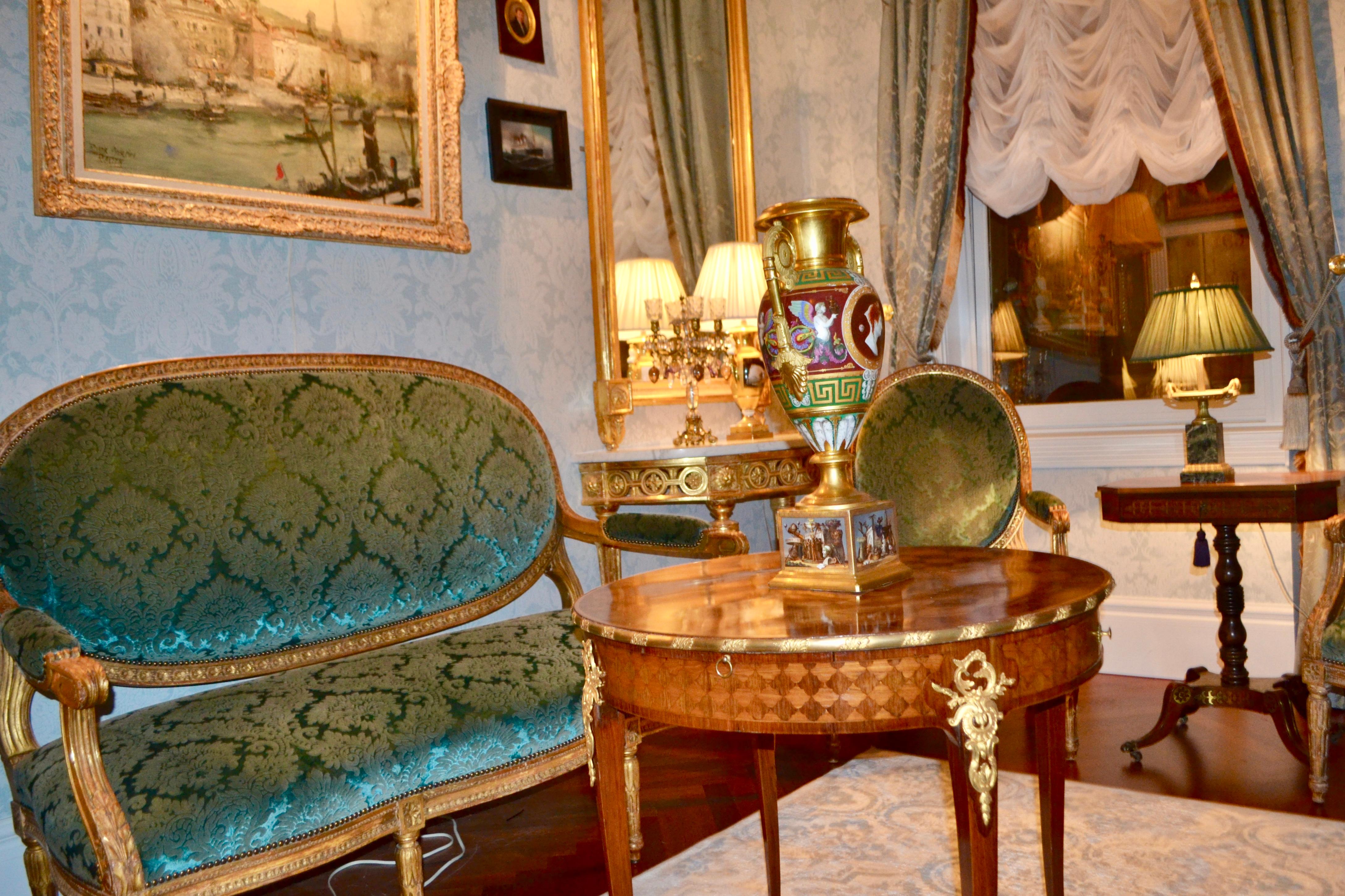 Palastvolles Salon-Set aus vergoldetem Holz im Louis-XVI-Stil des 19. Jahrhunderts im Angebot 10