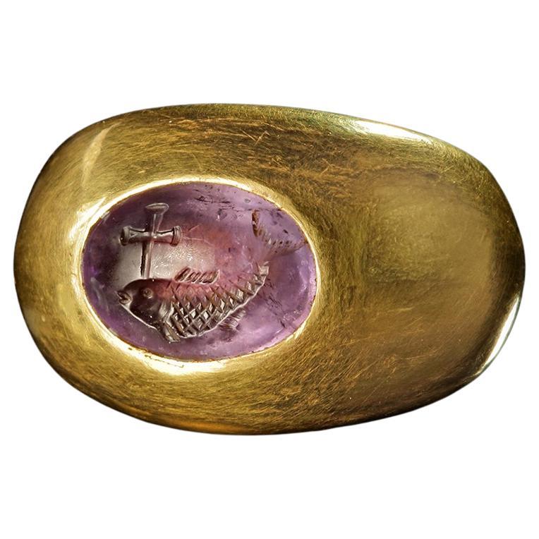 Paläochristlicher 22-karätiger Goldring mit Amethyst-Intaglio 4. Jahrhundert AD im Angebot
