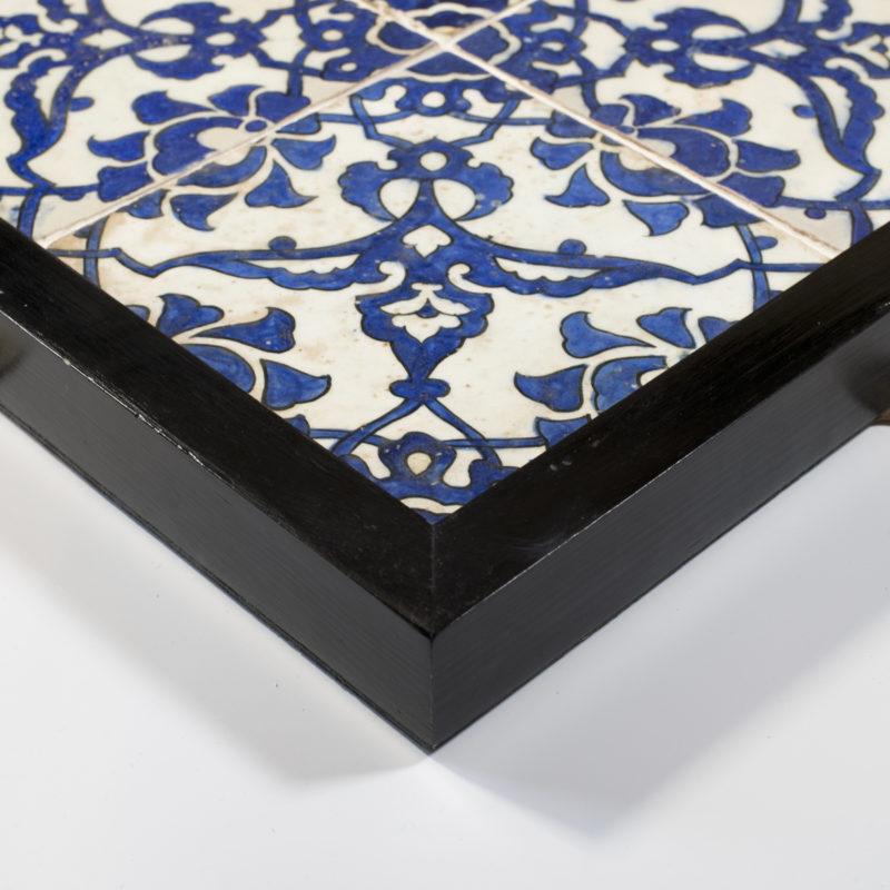 A panel of four square Ottoman Empire ‘Dome of the Rock’ tiles In Good Condition For Sale In Lymington, Hampshire