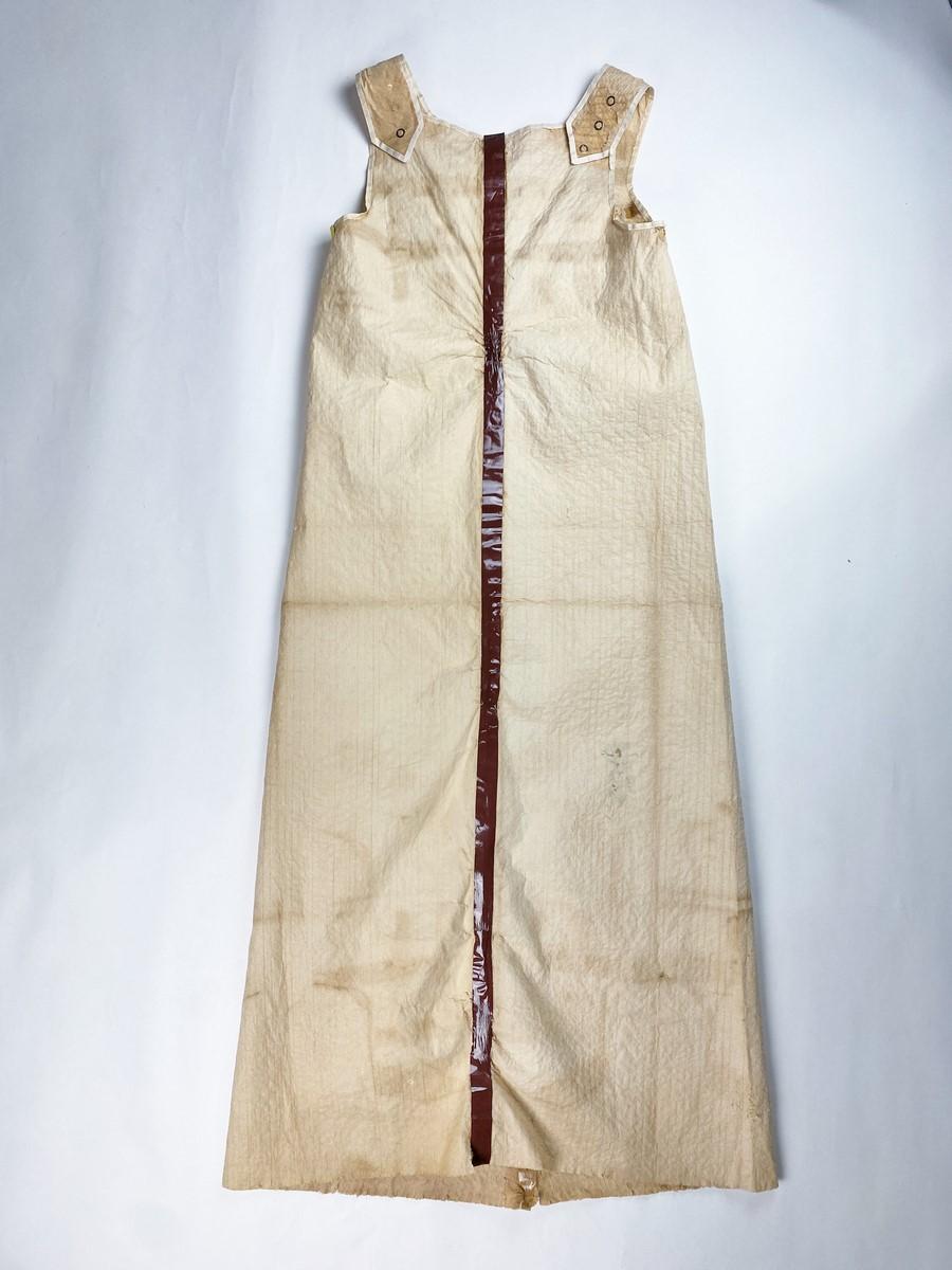 Abito di carta e nastro adesivo di Anik Robelin per Paco Rabanne Paris - C.C. 1967 in vendita 10