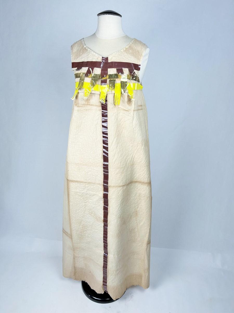Donna Abito di carta e nastro adesivo di Anik Robelin per Paco Rabanne Paris - C.C. 1967 in vendita