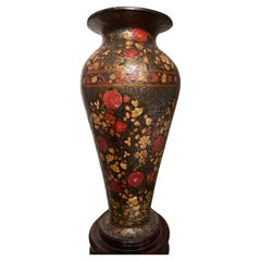 Vaso laccato in cartapesta, Kashmir, XIX secolo