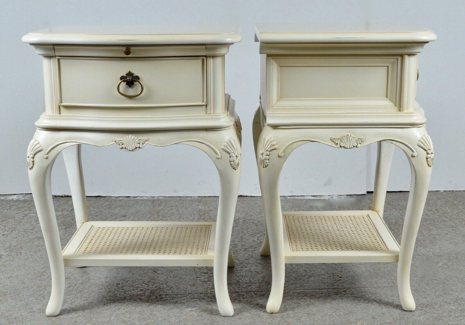Hand-Crafted Pare of Willis & Gambier Ivory Single Drawer Bedside Nightstands Tables For Sale