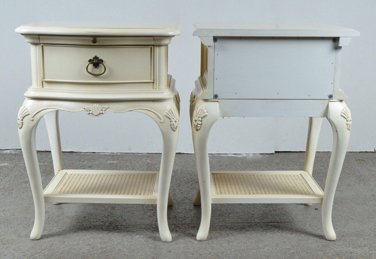 20th Century Pare of Willis & Gambier Ivory Single Drawer Bedside Nightstands Tables For Sale
