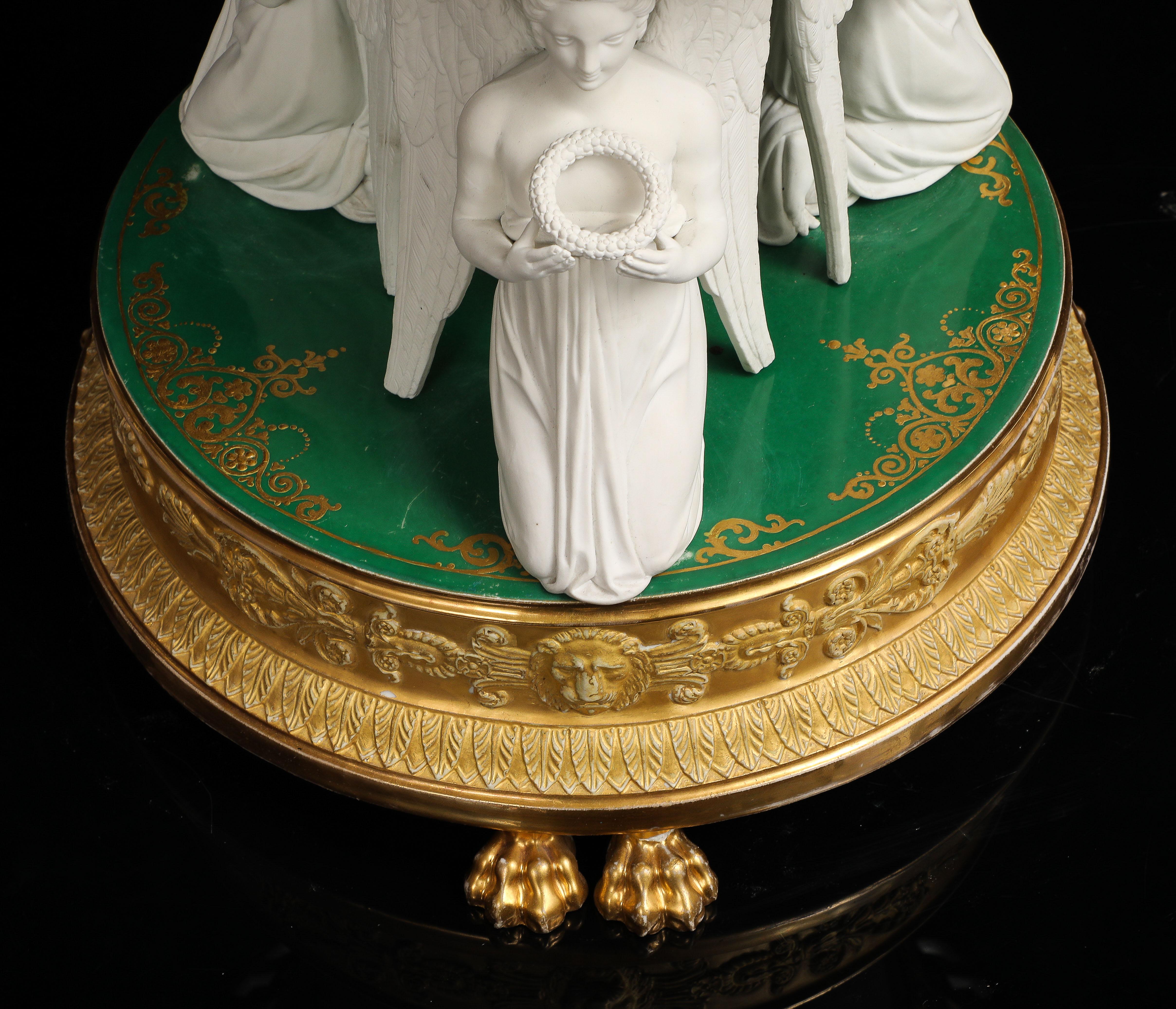 Centre de table réticulé figuratif en biscuit de porcelaine de Paris, doré & Greene Ground en vente 7