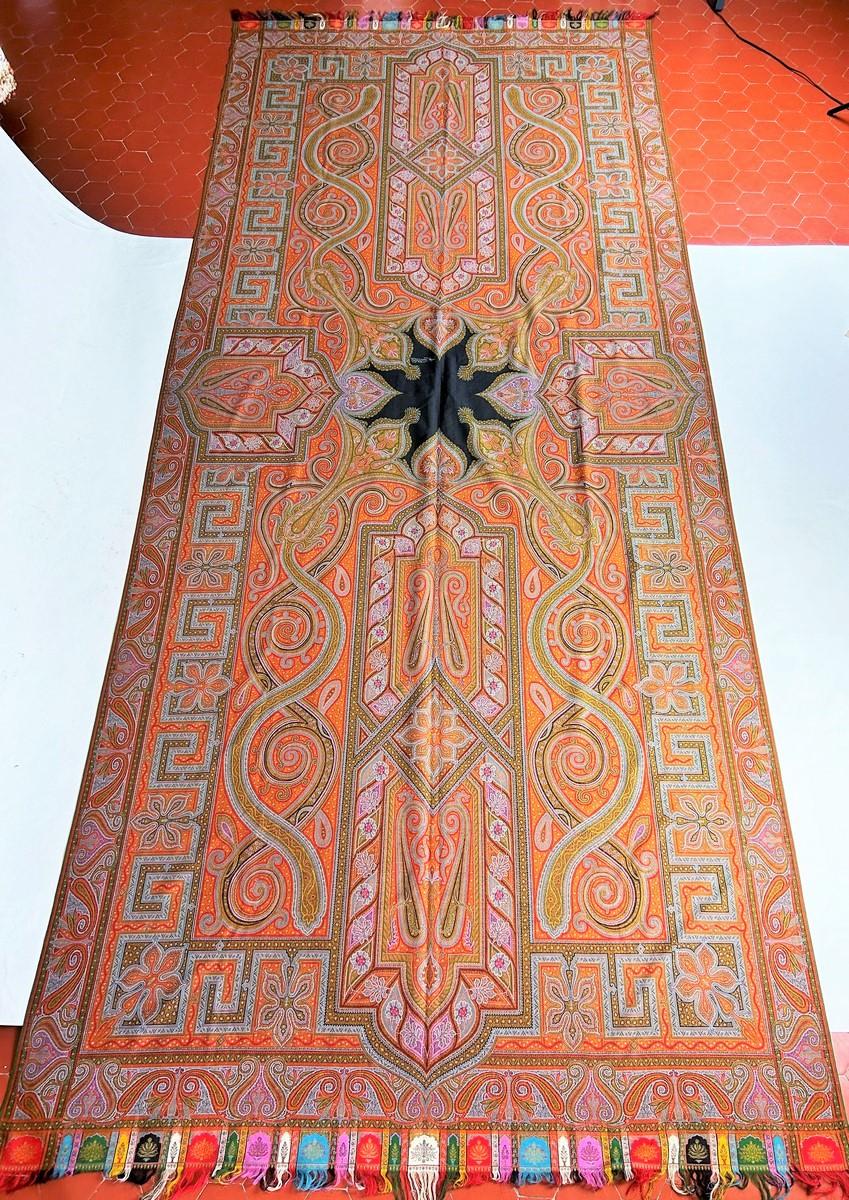 A Parisian cashmere Paisley shawl signed Emile-Frédéric Hébert Circa 1865/1870 In Good Condition In Toulon, FR