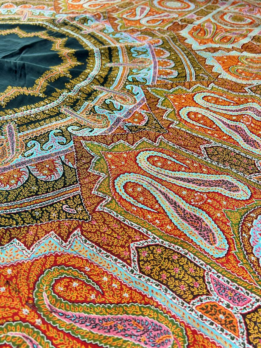 A Parisian Paisley Cashmere Moon Shawl With Signature French Circa 1860 For Sale 2