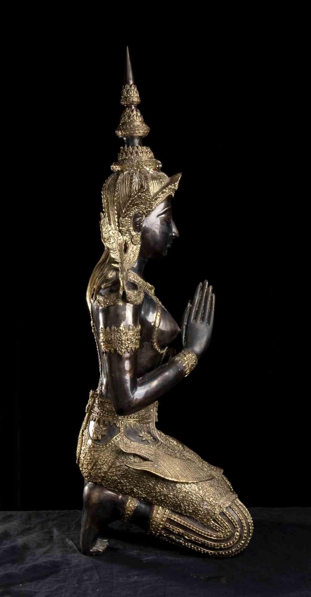 A PARTIALLY GILT BRONZE DEITY
Thailand, 20th century

78 cm high

Provenance: private collection, Italy.