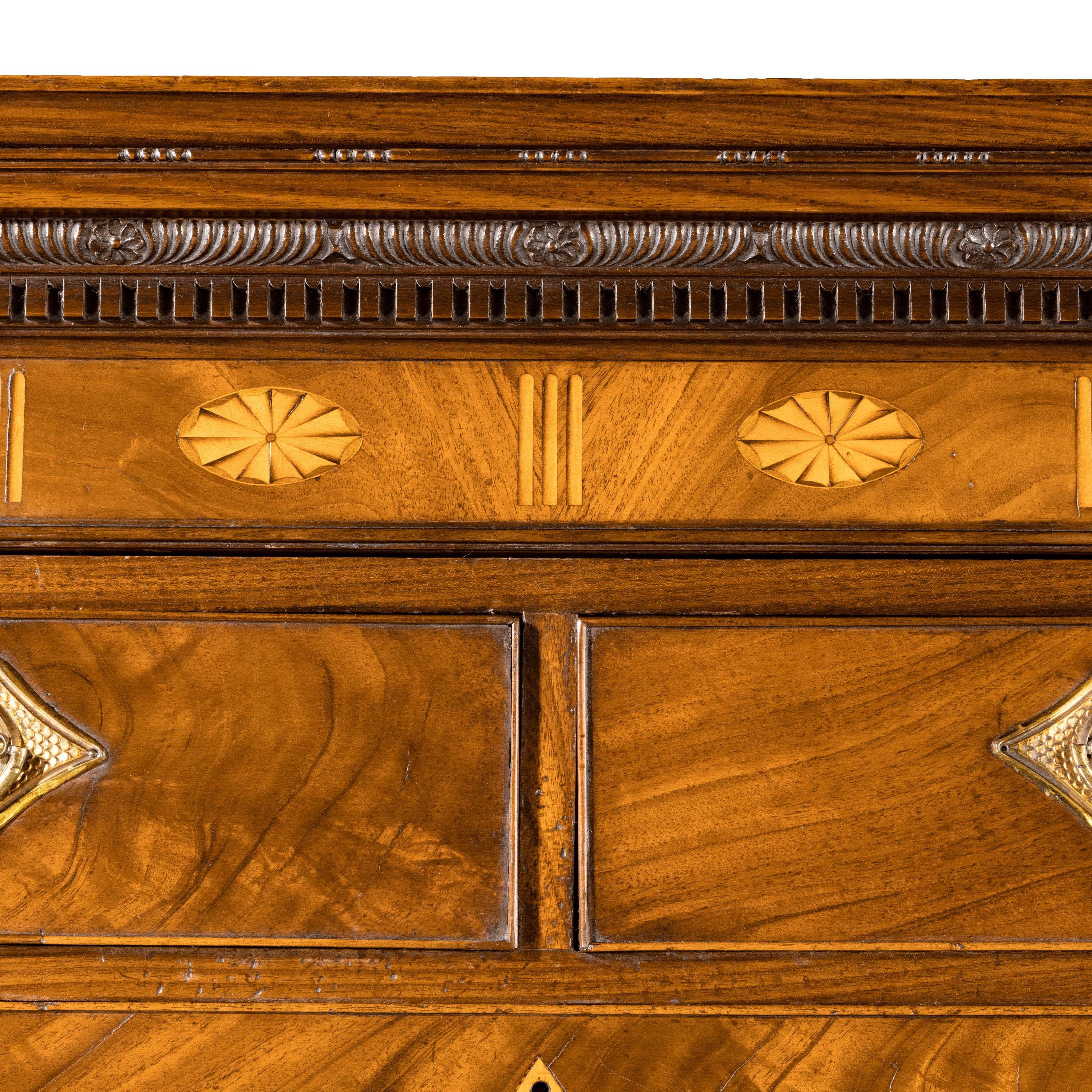 Particularly Fine George III Period Channel Island Chest-on-Chest For Sale 2