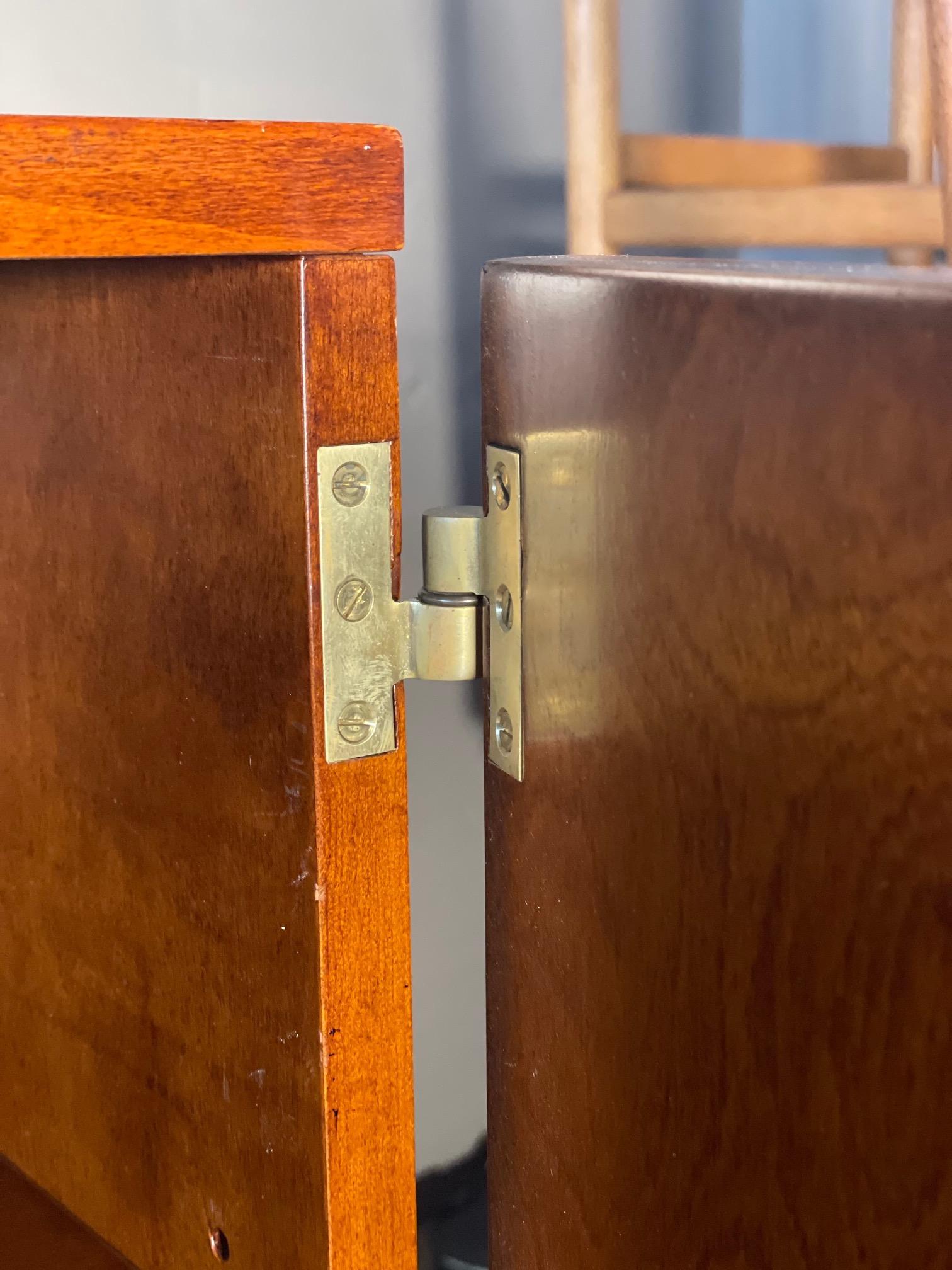 Credenza Tommi Parzinger Originals in vendita 11