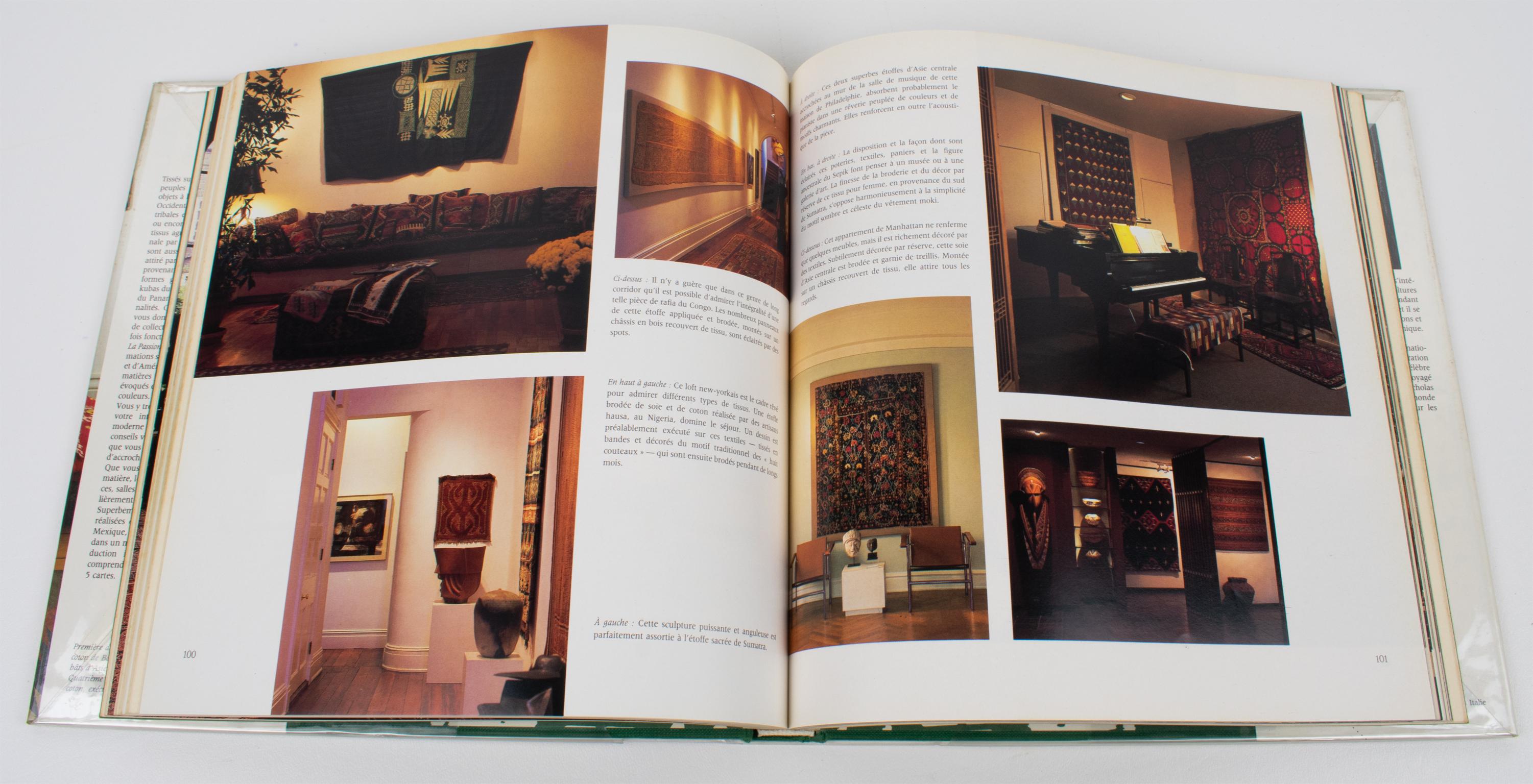 Une passion pour les textiles, livre en français de Nicholas Barnards, 1989 Bon état - En vente à Atlanta, GA