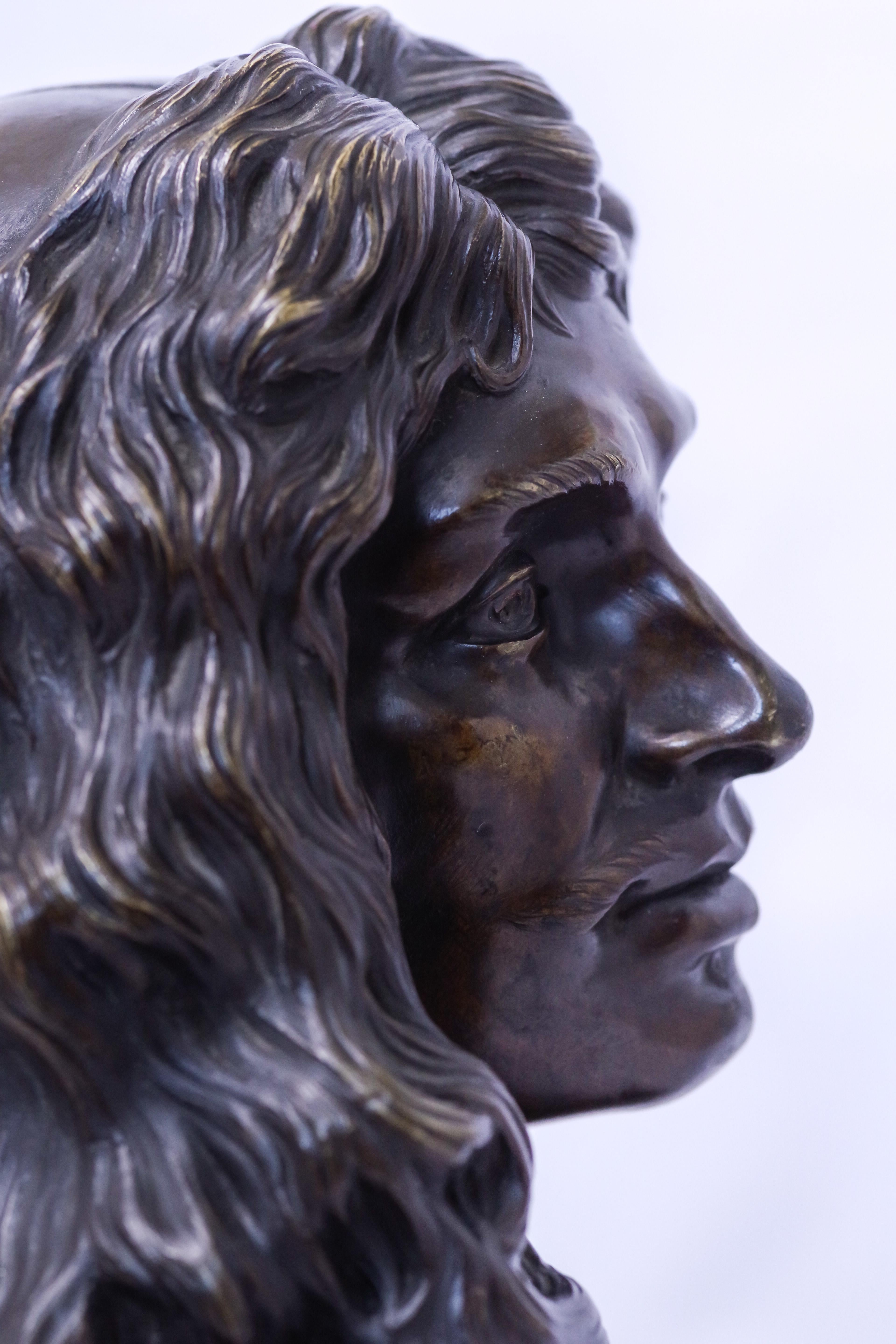 Buste en bronze patiné représentant Molière de la fonderie Barbedienne en vente 1