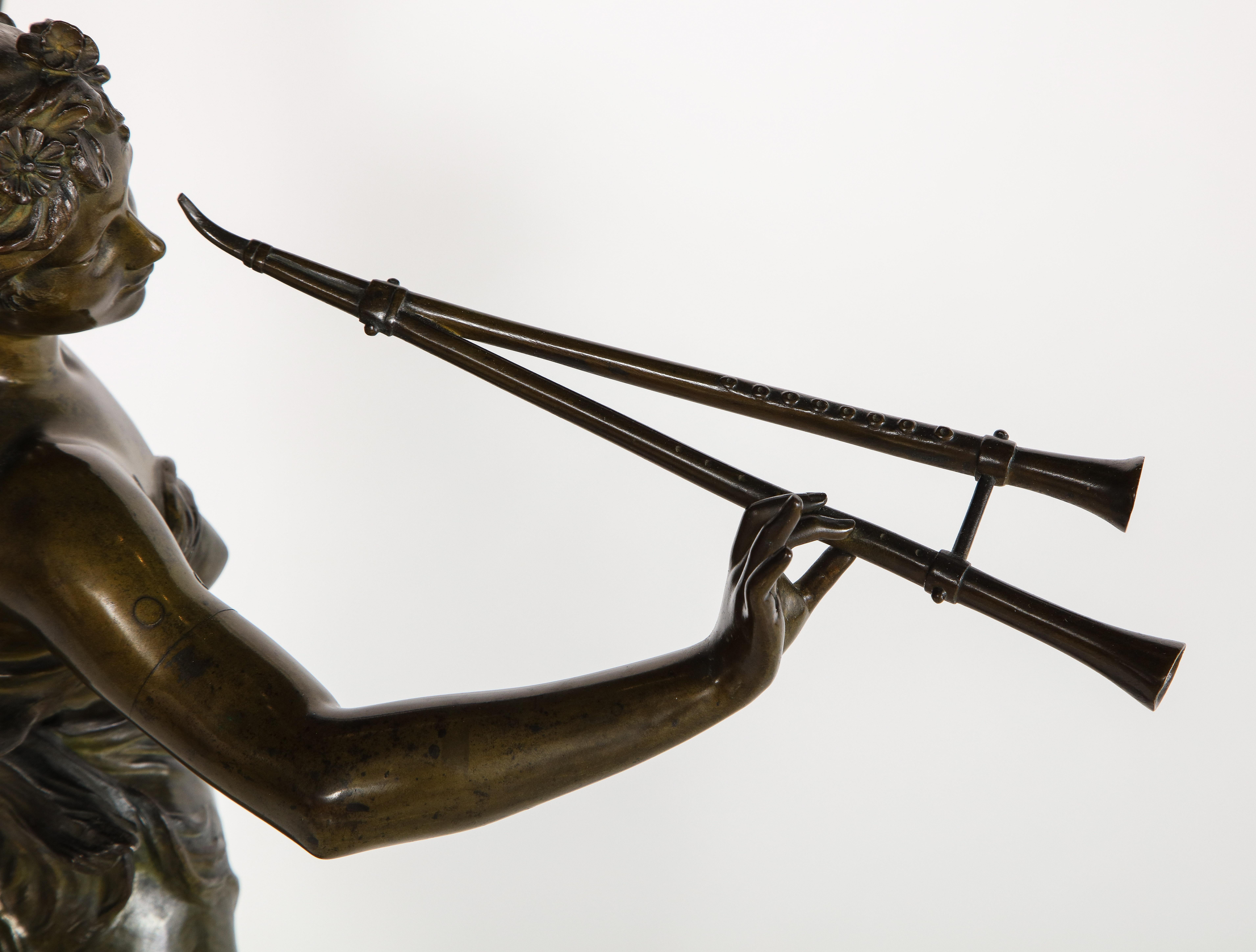 Sculpture en bronze patiné d'une femme « Muses des Bois », signée Eug. Marioton en vente 5