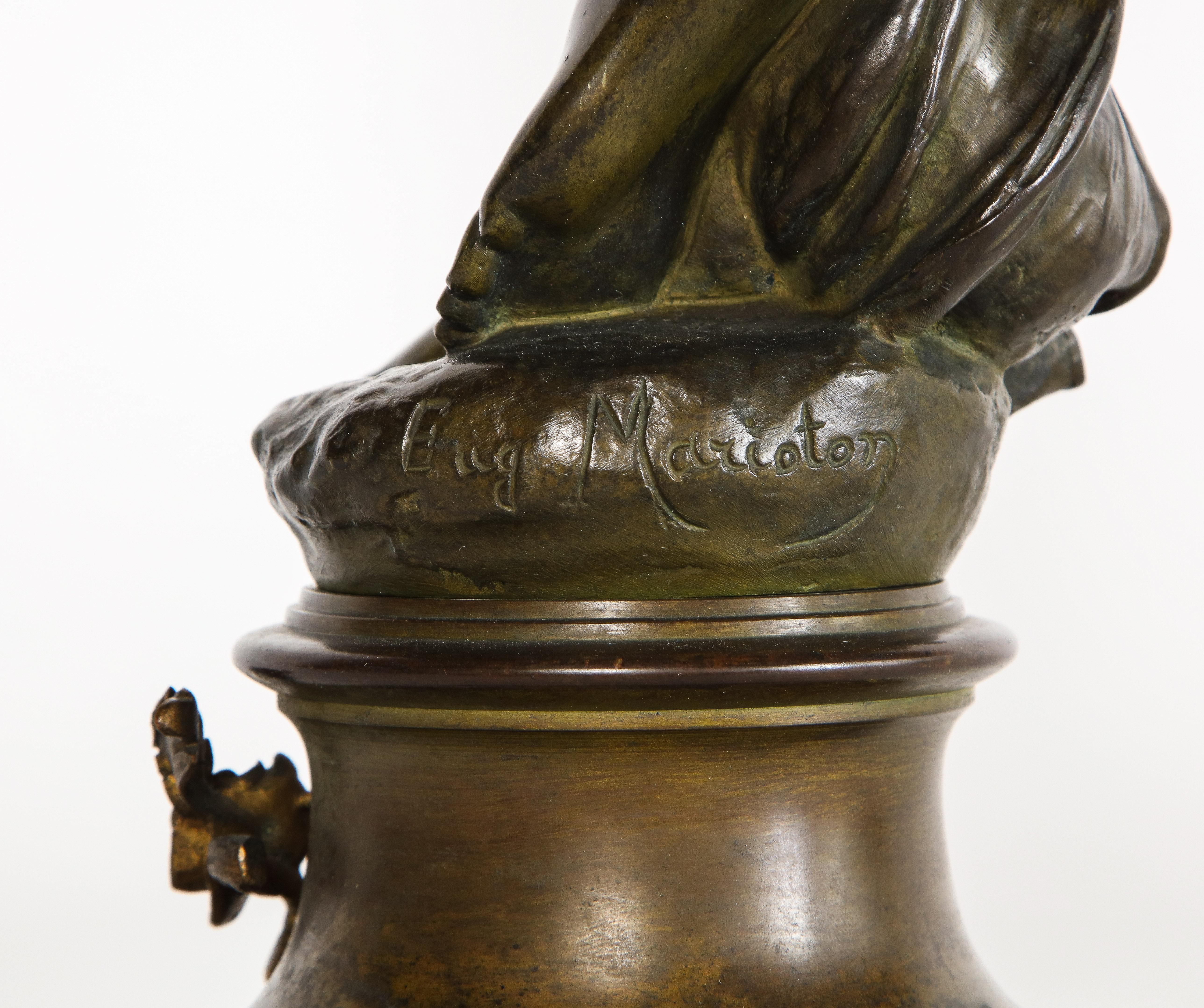 Sculpture en bronze patiné d'une femme « Muses des Bois », signée Eug. Marioton en vente 8