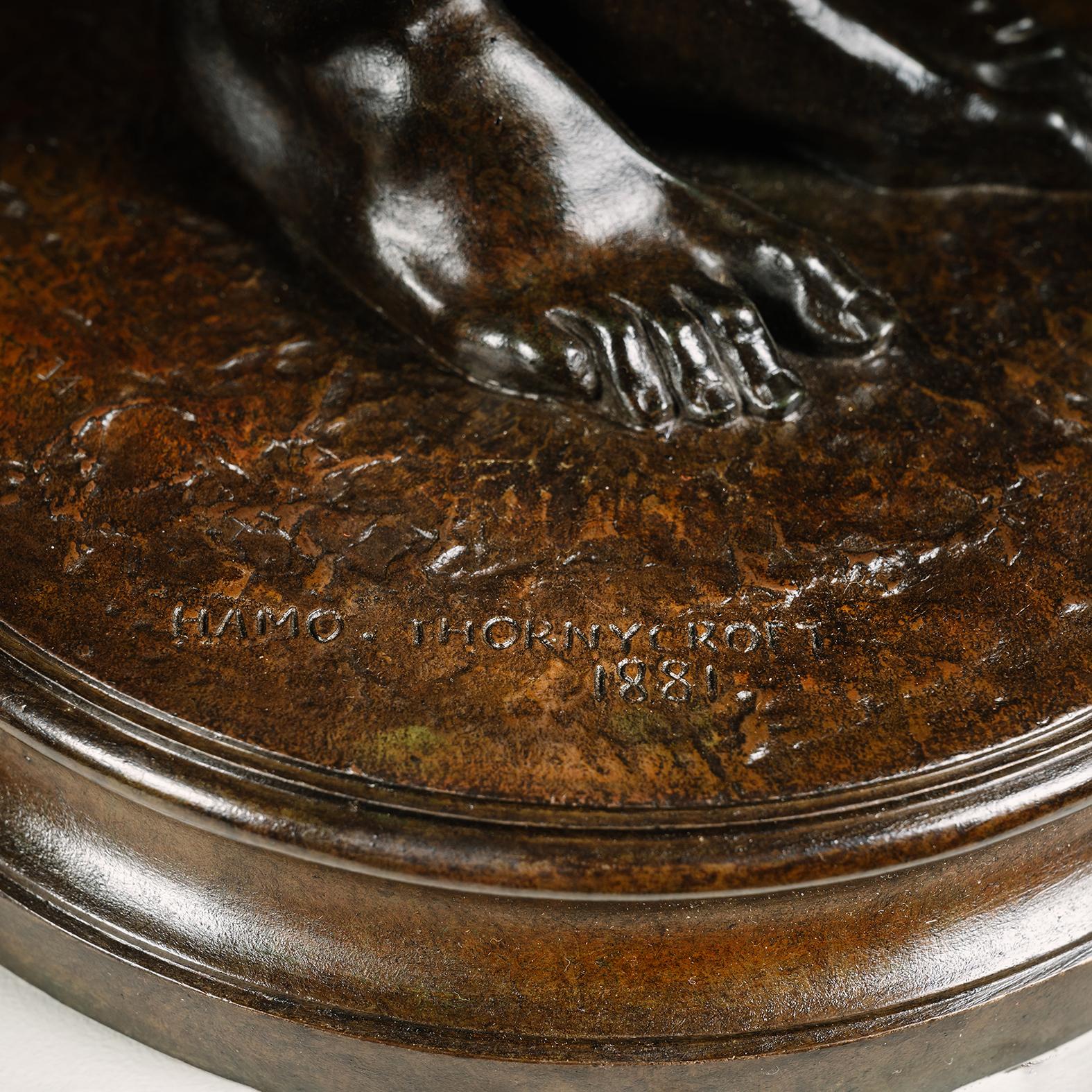 Estatua de bronce patinado de Teucro, por Sir William Hamo Thornycroft en venta 2