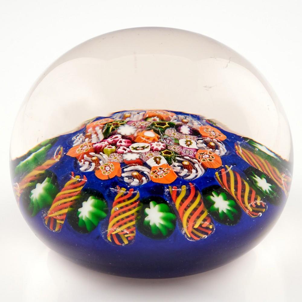 Scottish A Paul Ysart Close Pack Radial Paperweight, c1950 For Sale