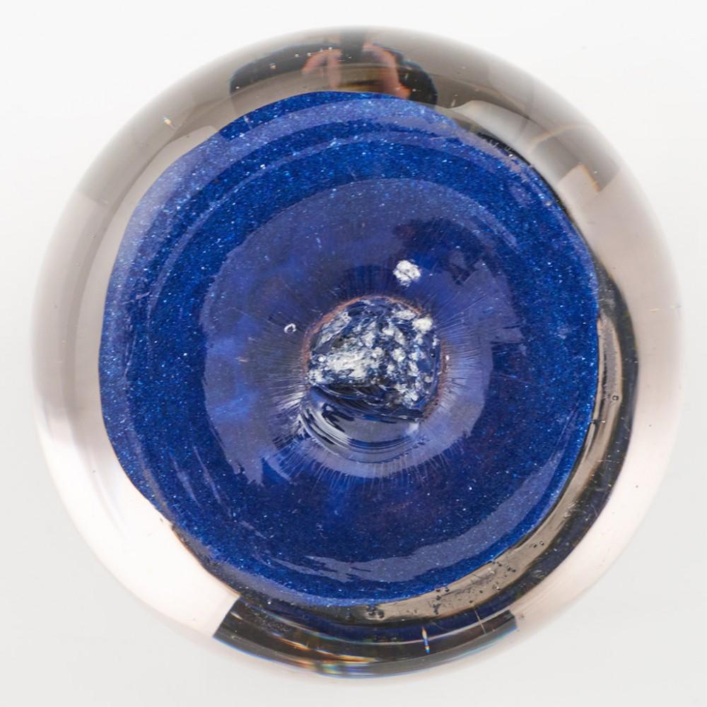 A Paul Ysart Twelve Aventurine Spoke Concentric Millefiori Paperweight, c1950 In Good Condition For Sale In Tunbridge Wells, GB