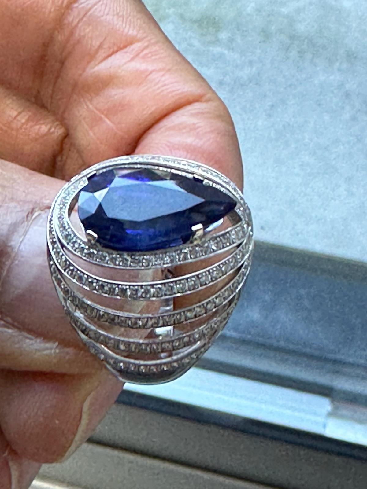 A Pear Shaped  Blue Sapphire Burma No Heat Diamond Ring  In New Condition For Sale In New York, US