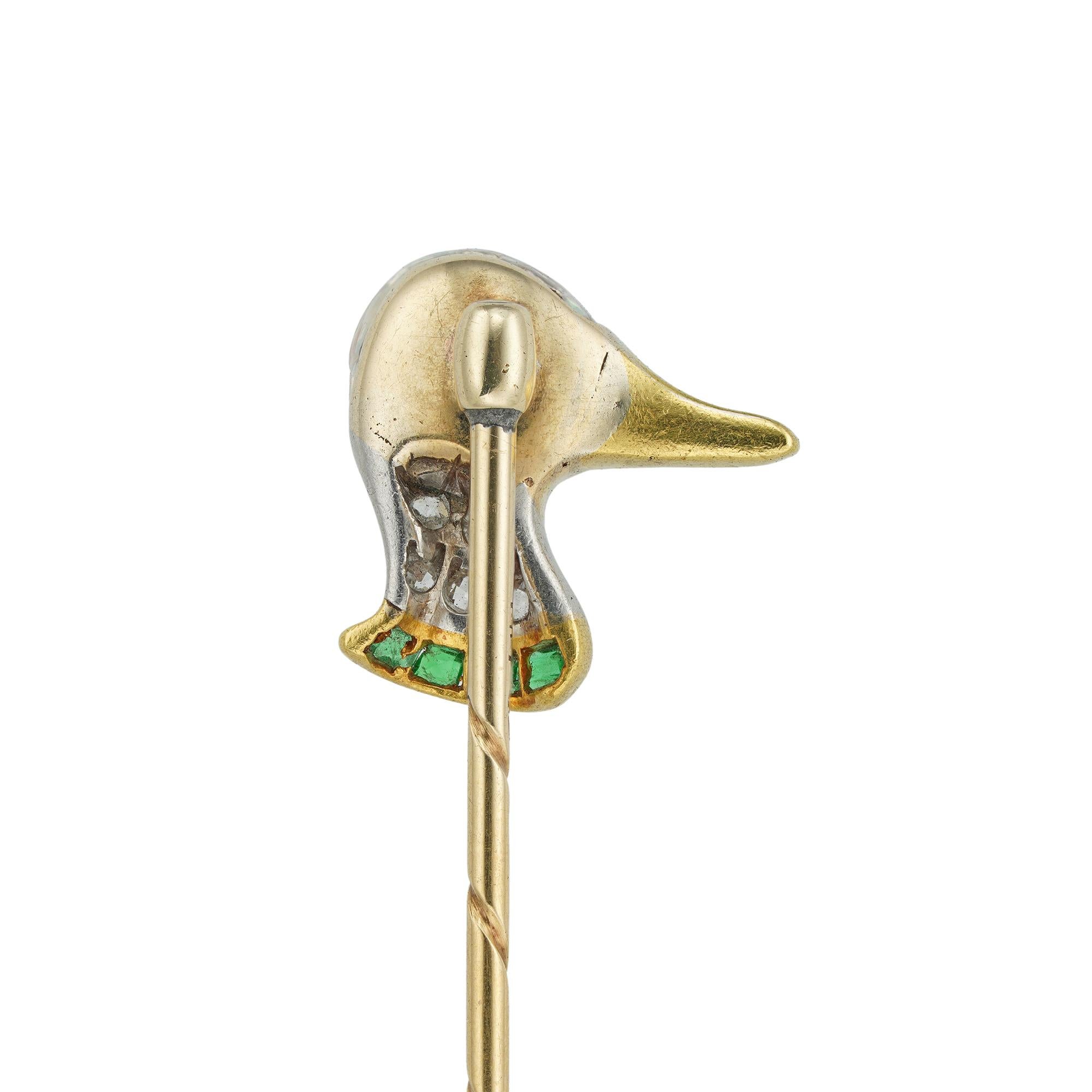 Eine Perle, Diamant und Smaragd Ente Kopf Stick-pin (Moderne) im Angebot