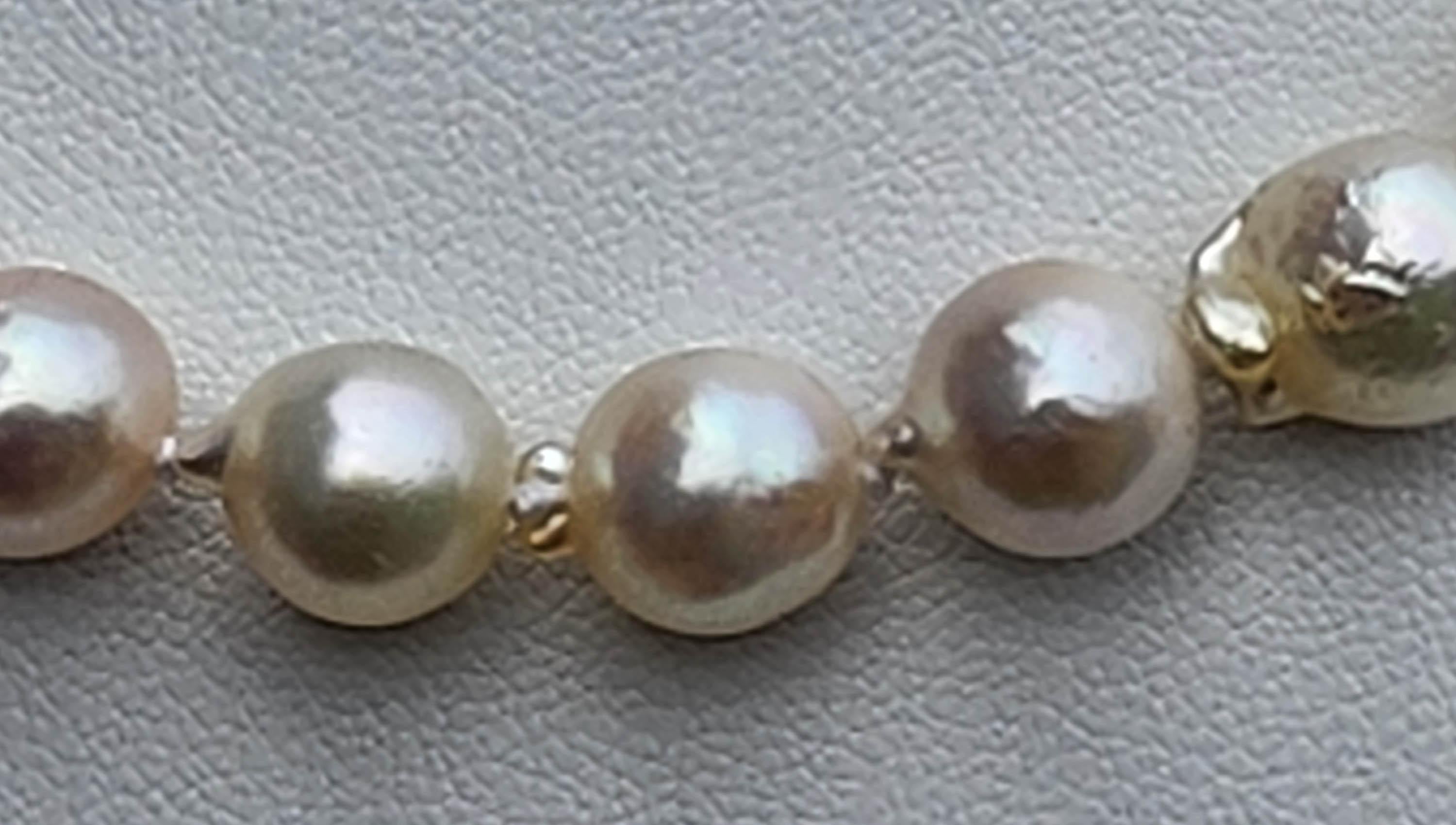 Contemporary A Pearl Necklace and Bracelet set of Cultured Salt Water Pearls. For Sale