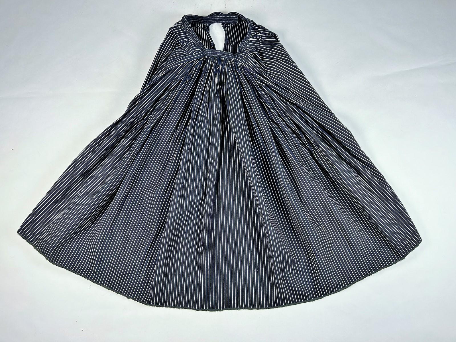 A Peasant French Cotton Indigo working skirt - 19th century For Sale 7
