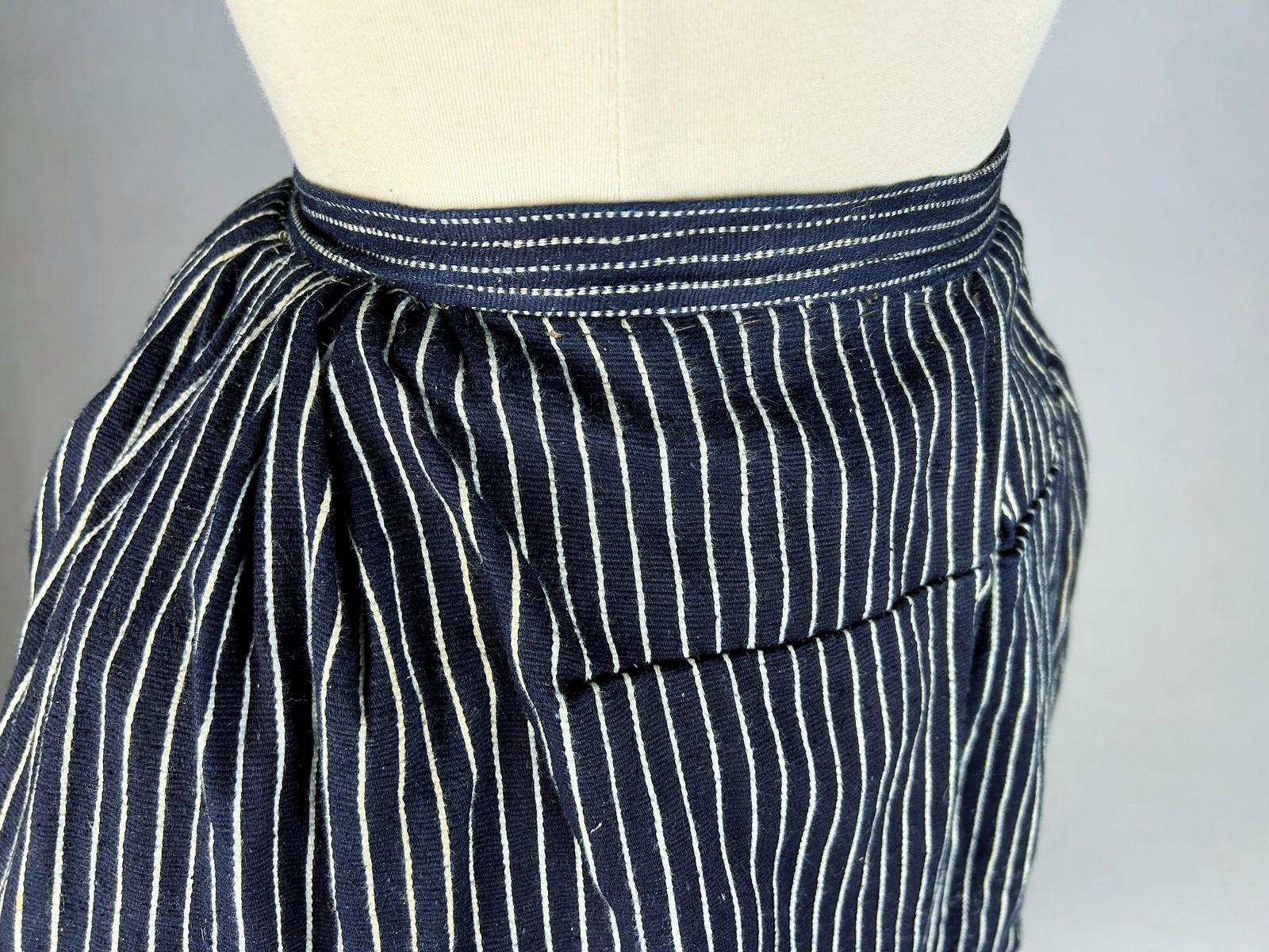 A Peasant French Cotton Indigo working skirt - 19th century For Sale 5