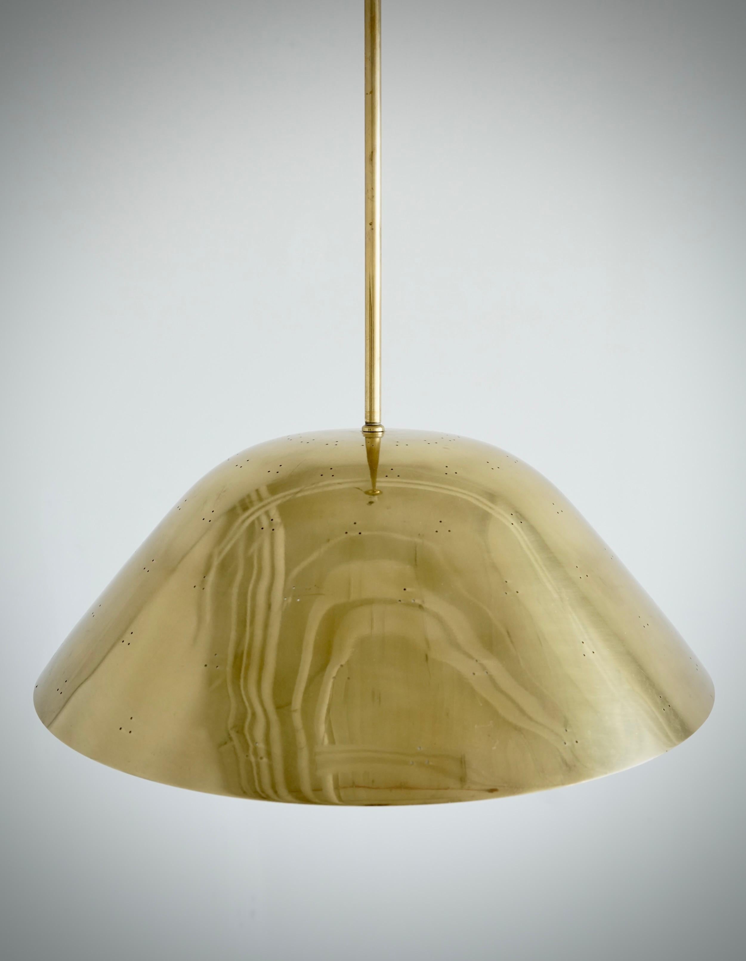 A pendant  by Paavo Tynell for Taito Oy In Good Condition For Sale In Long Island City, NY
