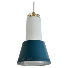 Un ciondolo di Paavo Tynell , modello K2-15