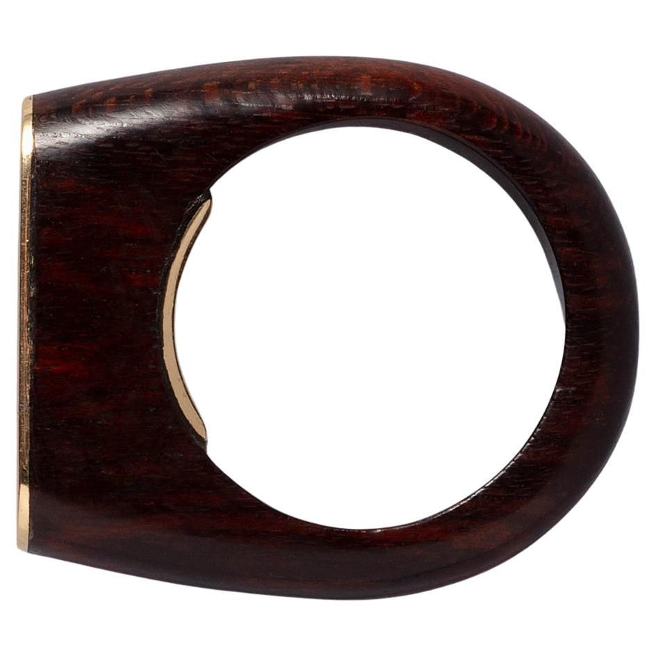 A Pery & fils 18k gold and wood ring
