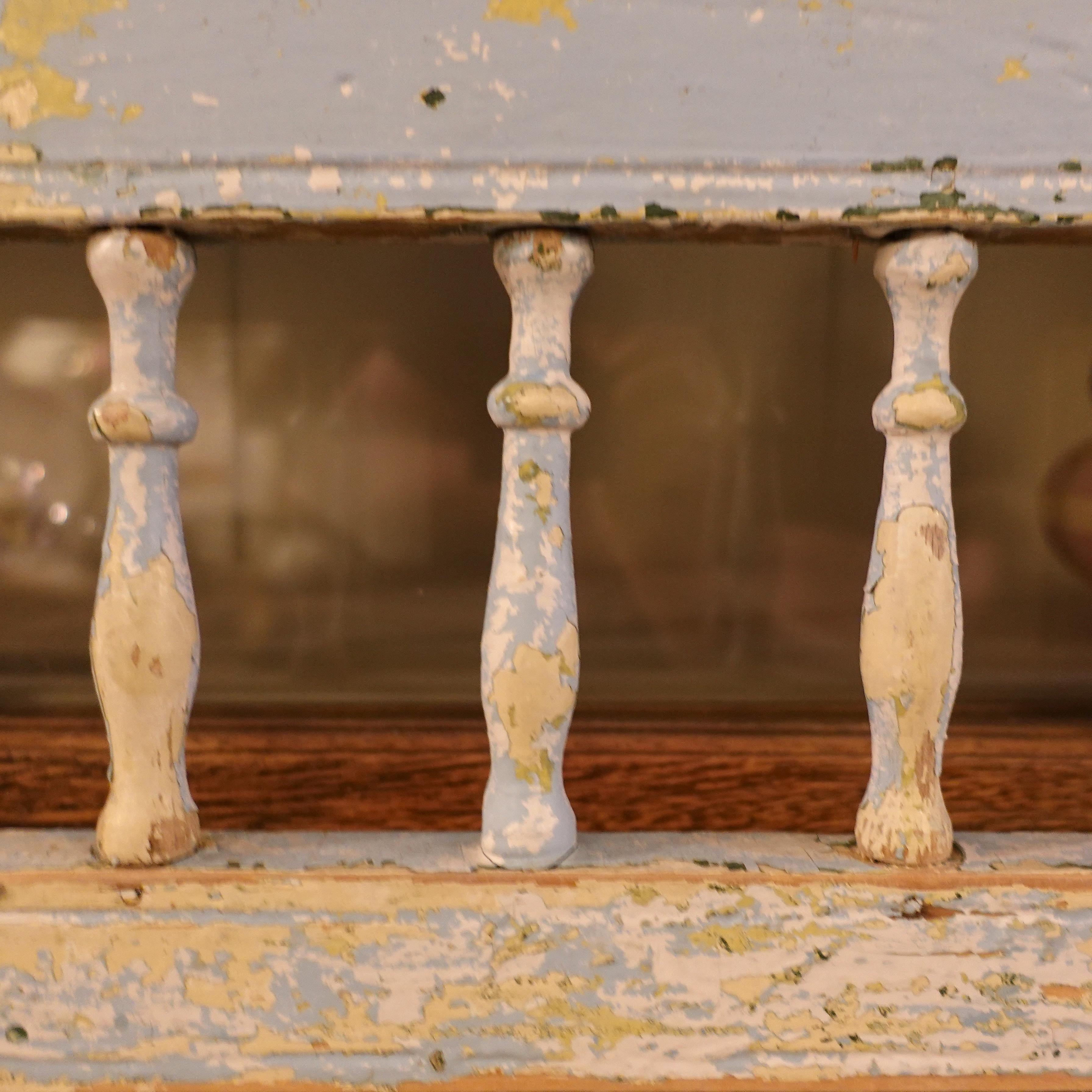 A Petite 19th century Swedish Gustavian Bench im Zustand „Gut“ im Angebot in Leesburg, VA